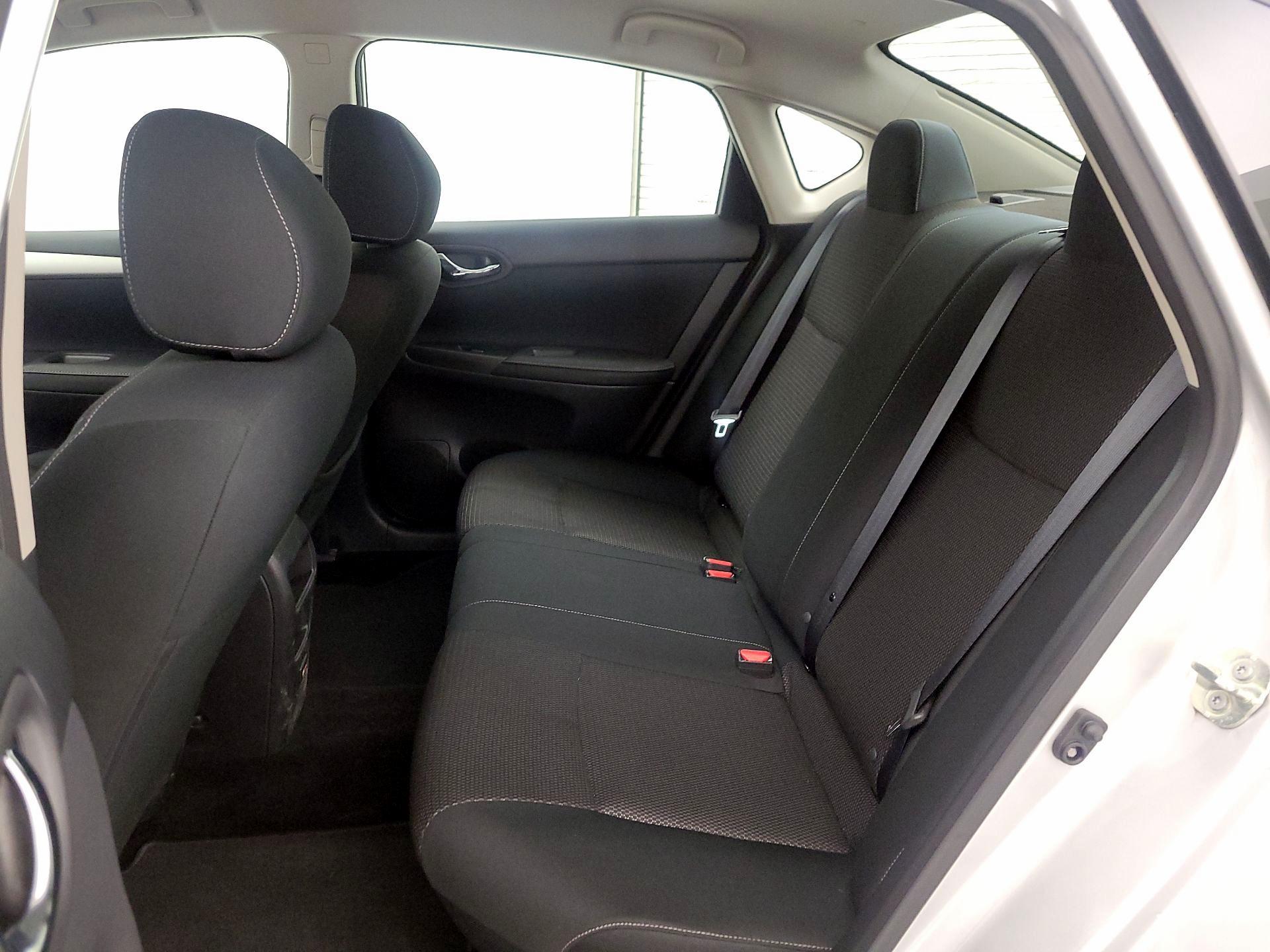 Thumbnail: 2019 Nissan Sentra - 19