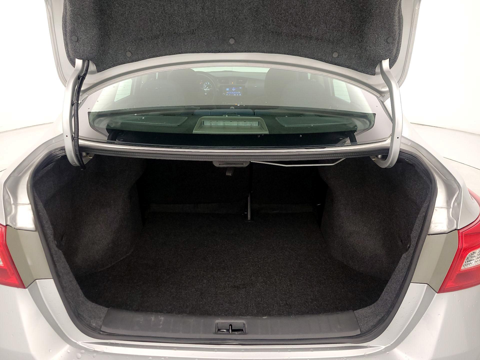 Thumbnail: 2019 Nissan Sentra - 20