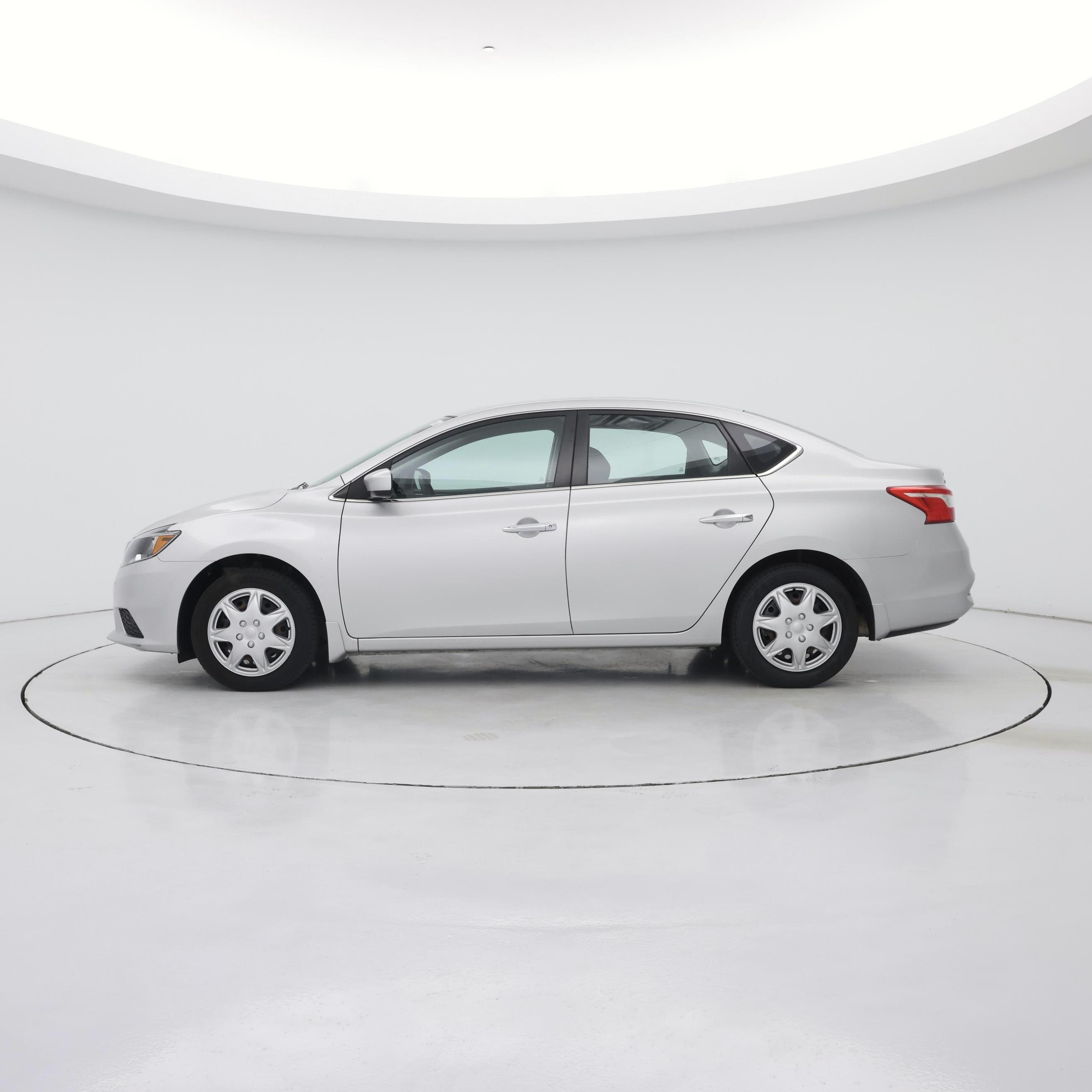 Thumbnail: 2019 Nissan Sentra - 3