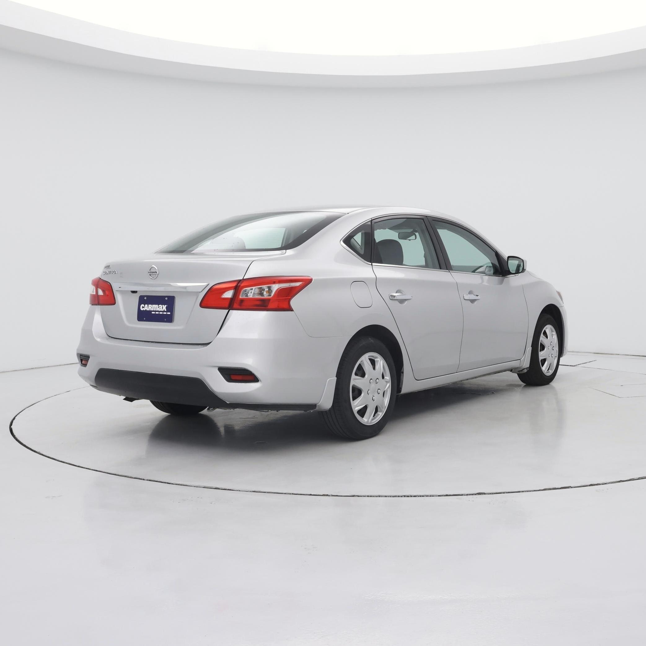 Thumbnail: 2019 Nissan Sentra - 8