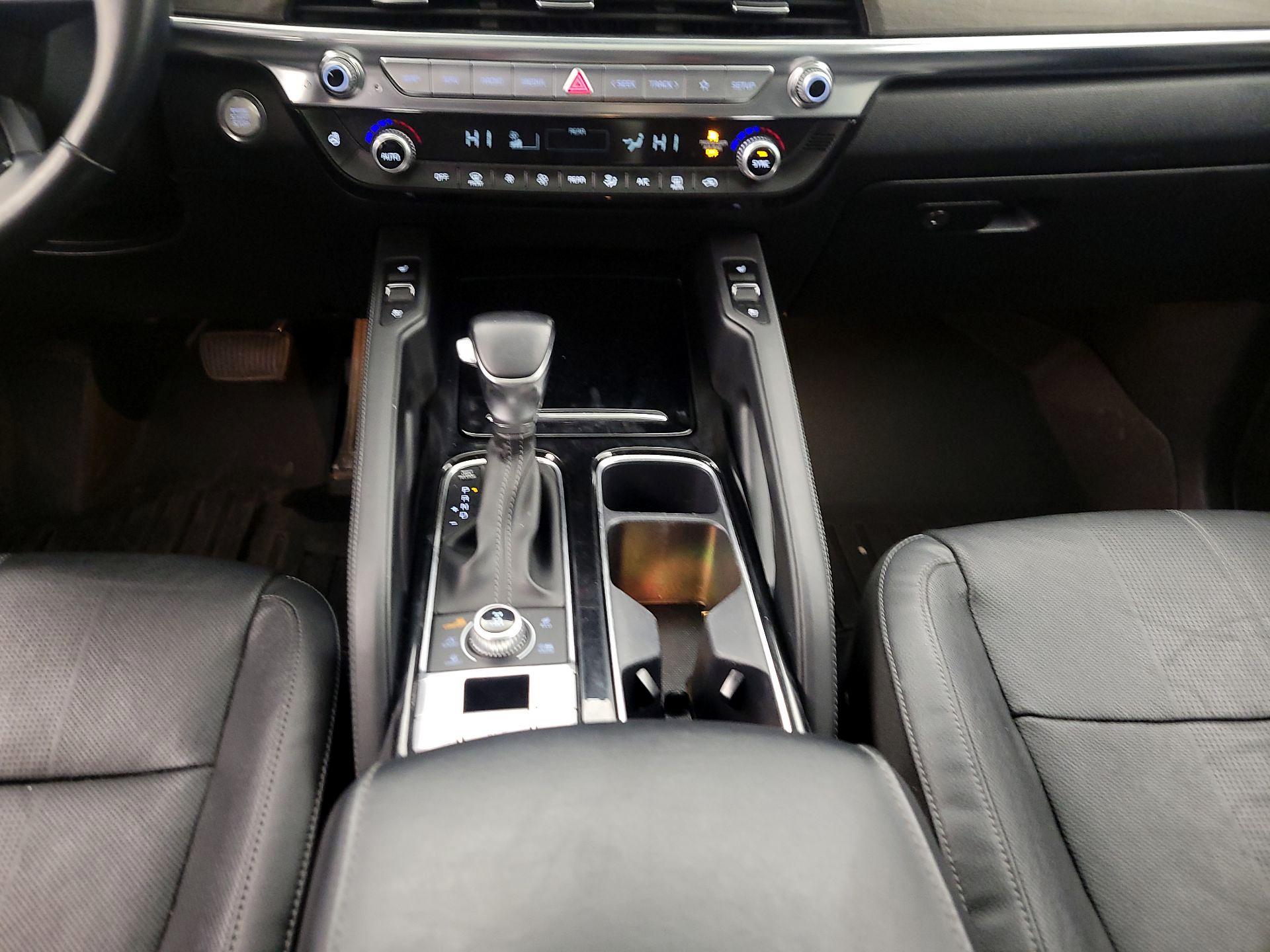 Thumbnail: 2022 Kia Telluride - 17