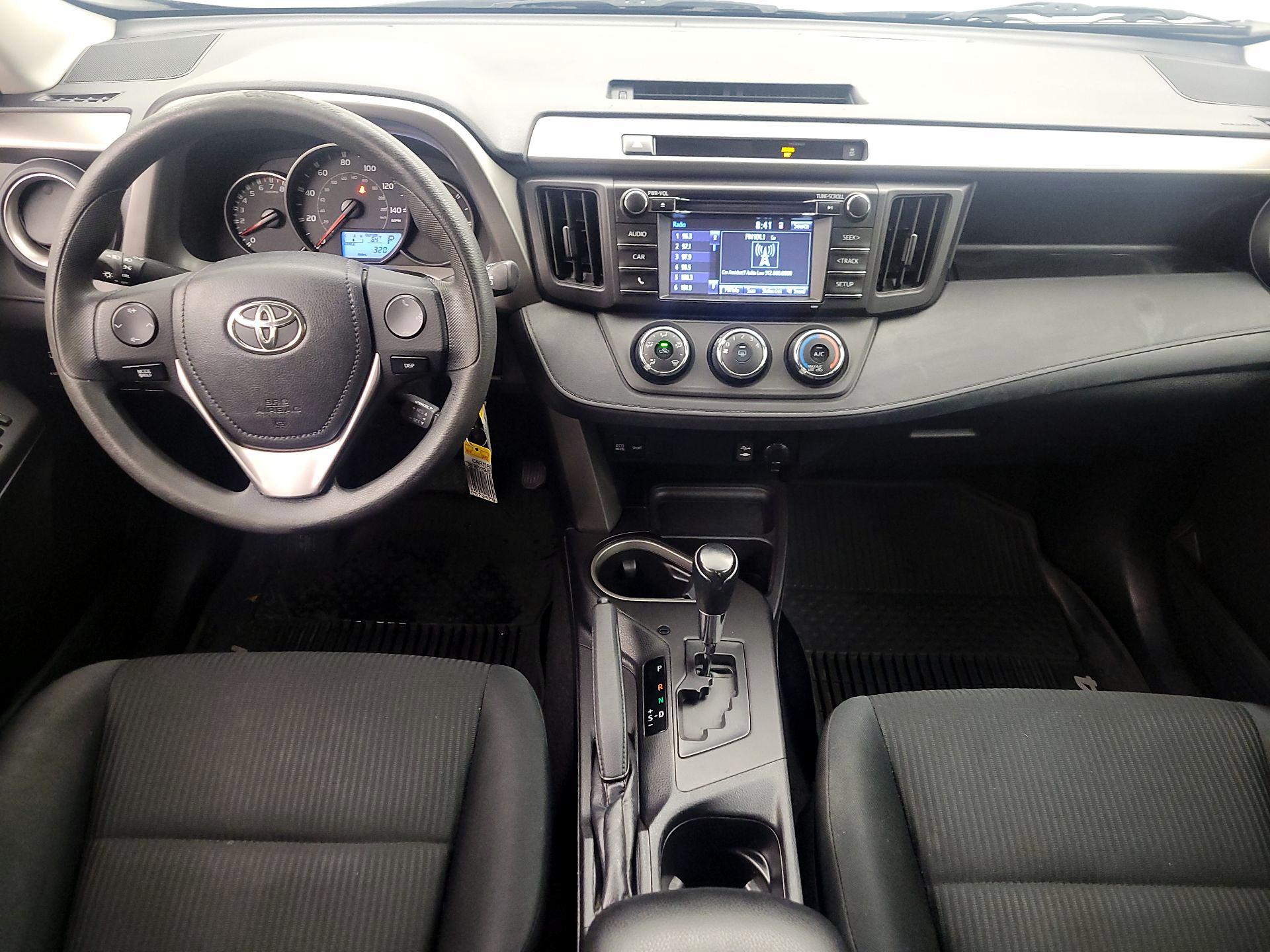 Thumbnail: 2016 Toyota RAV4 - 9