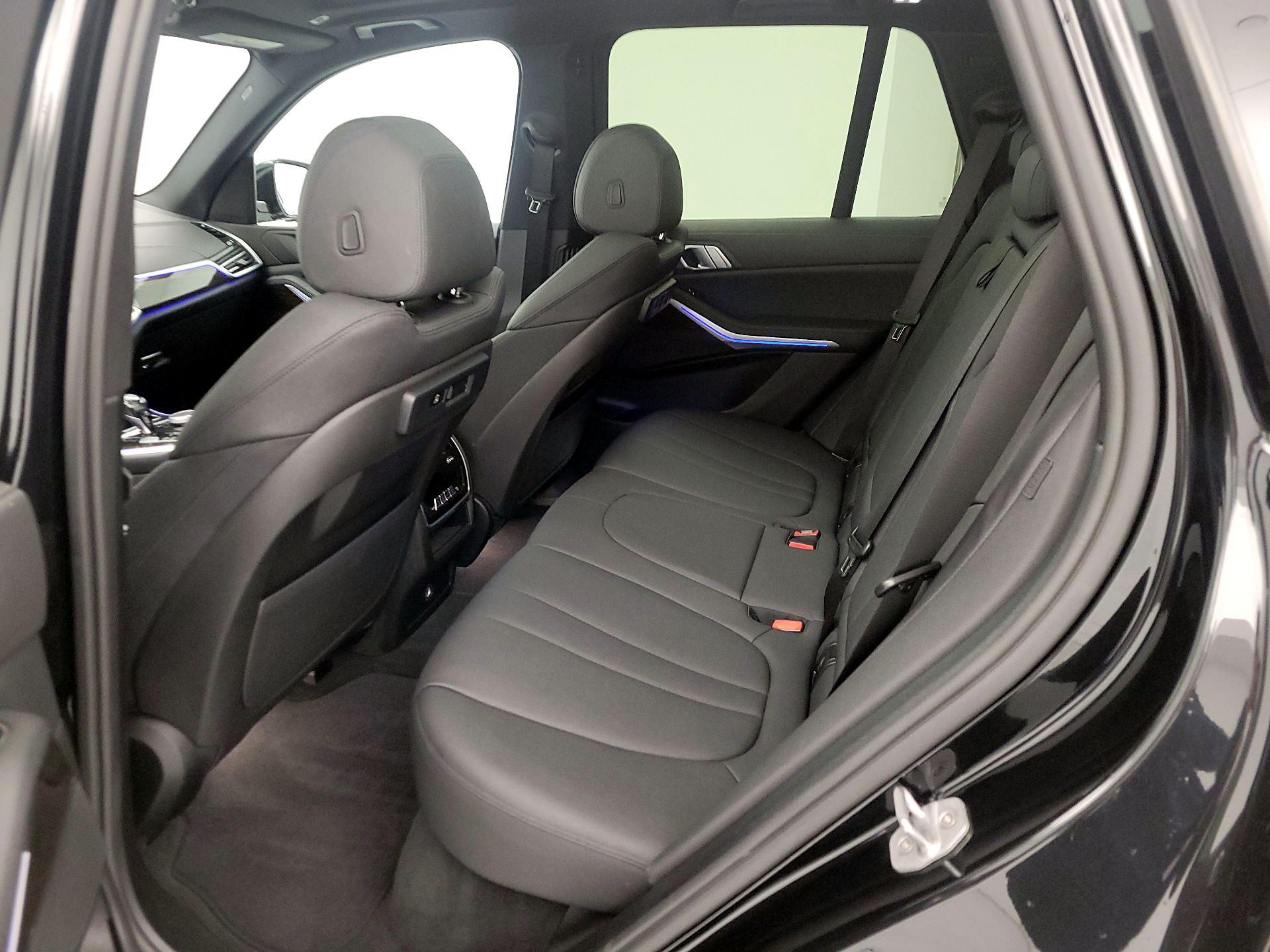 Thumbnail: 2020 BMW X5 - 20
