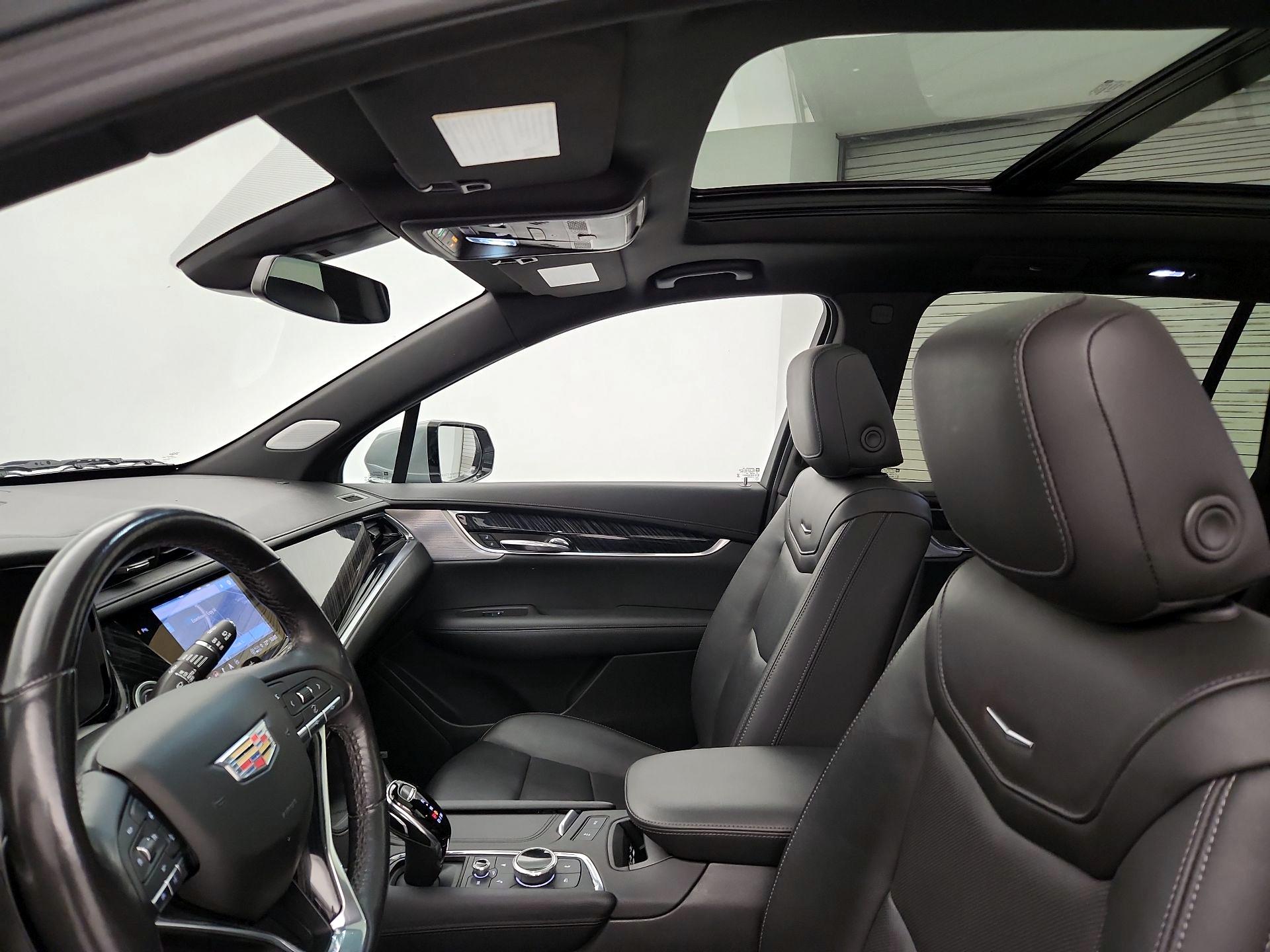 Thumbnail: 2023 Cadillac XT6 - 20
