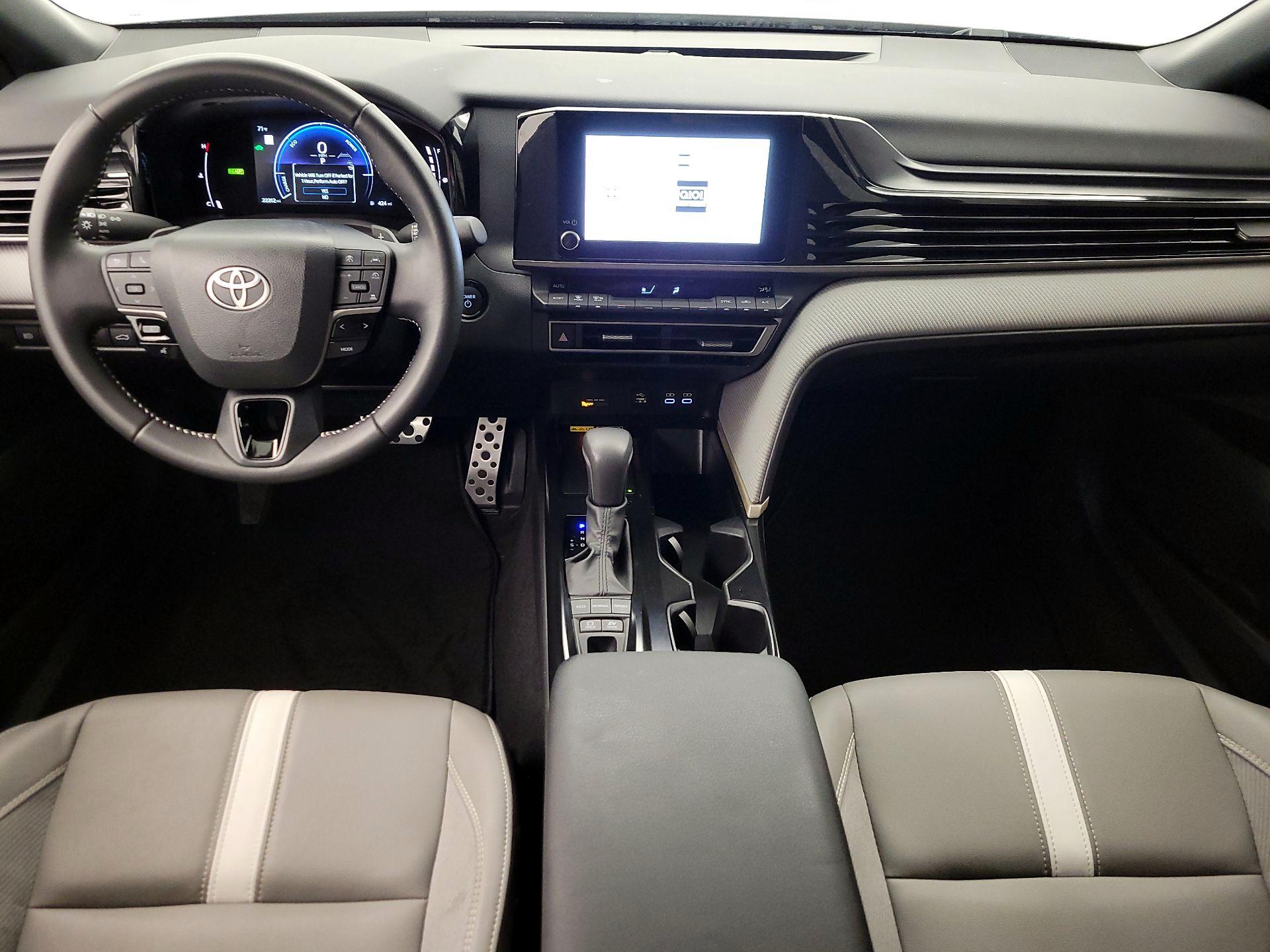 Thumbnail: 2025 Toyota Camry - 9