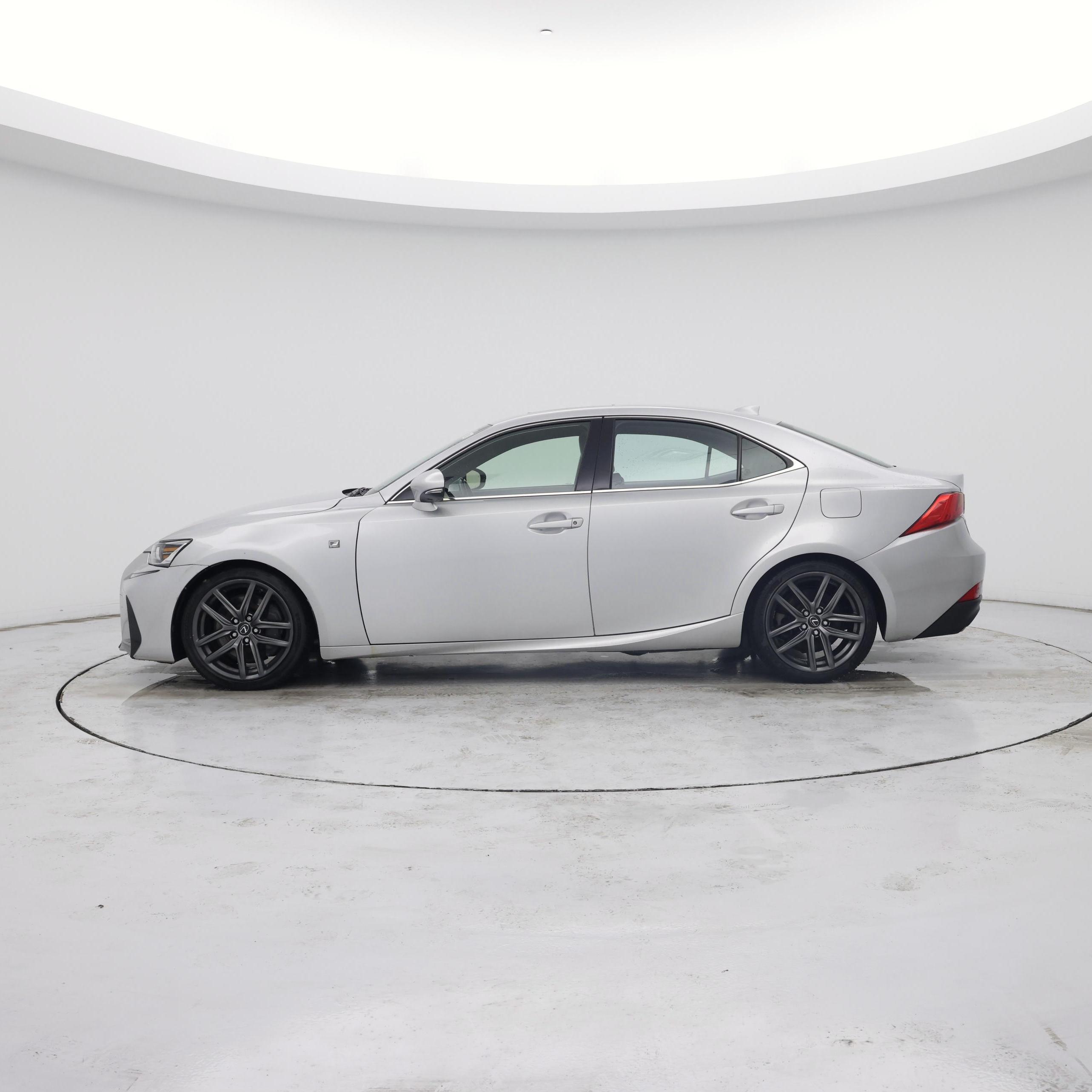 Thumbnail: 2017 Lexus IS - 3