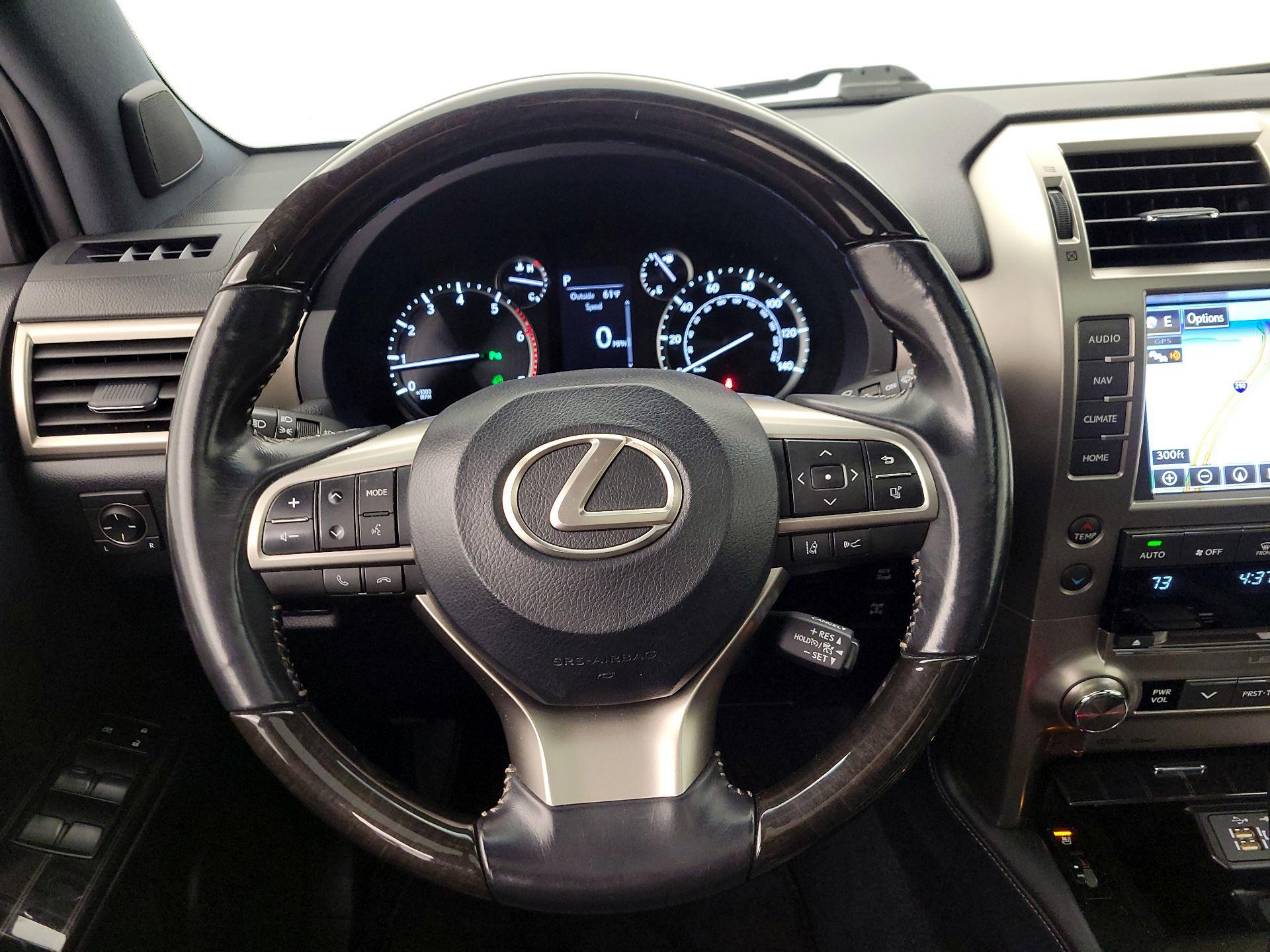 Thumbnail: 2020 Lexus GX - 10