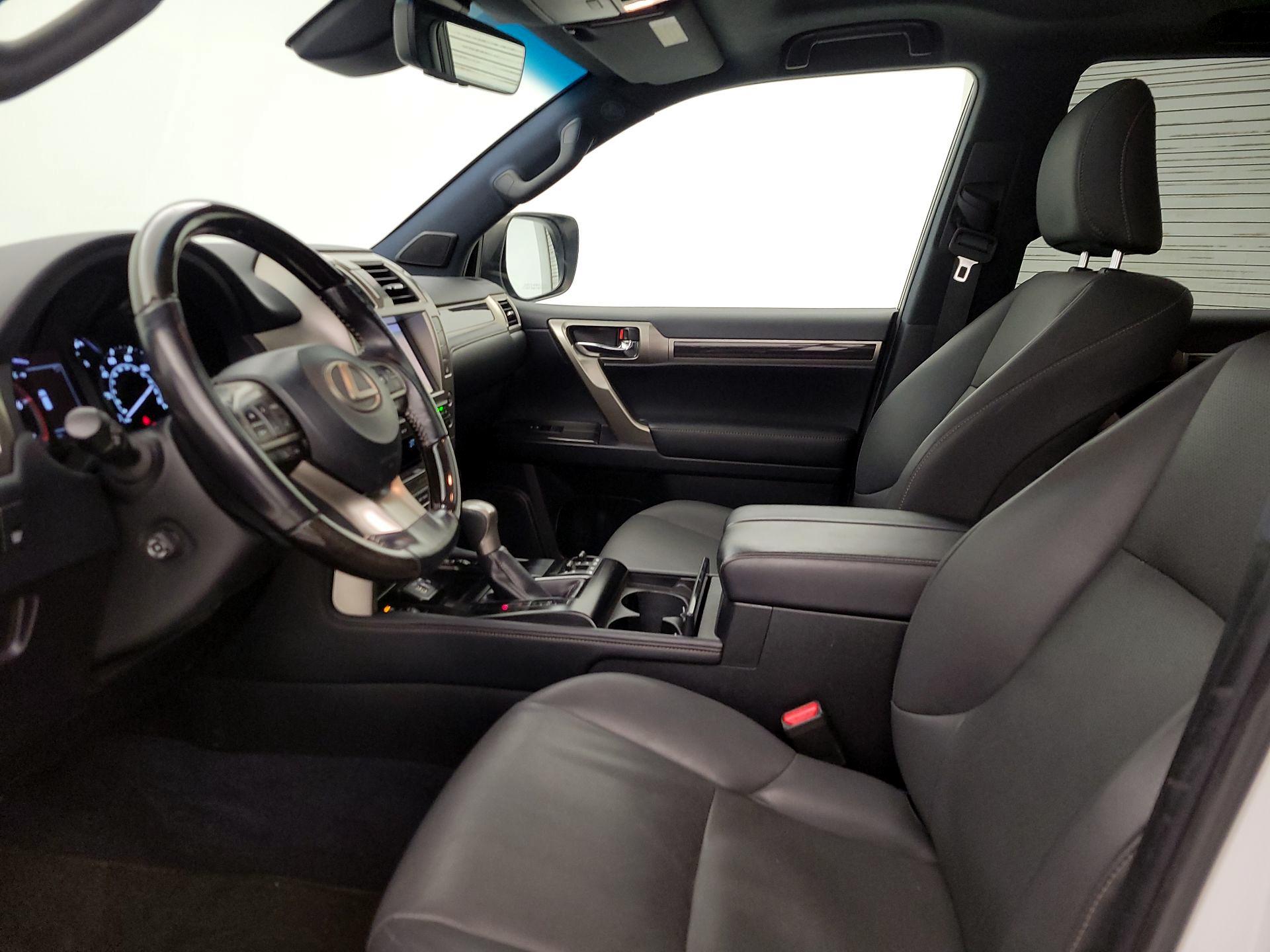 Thumbnail: 2020 Lexus GX - 11