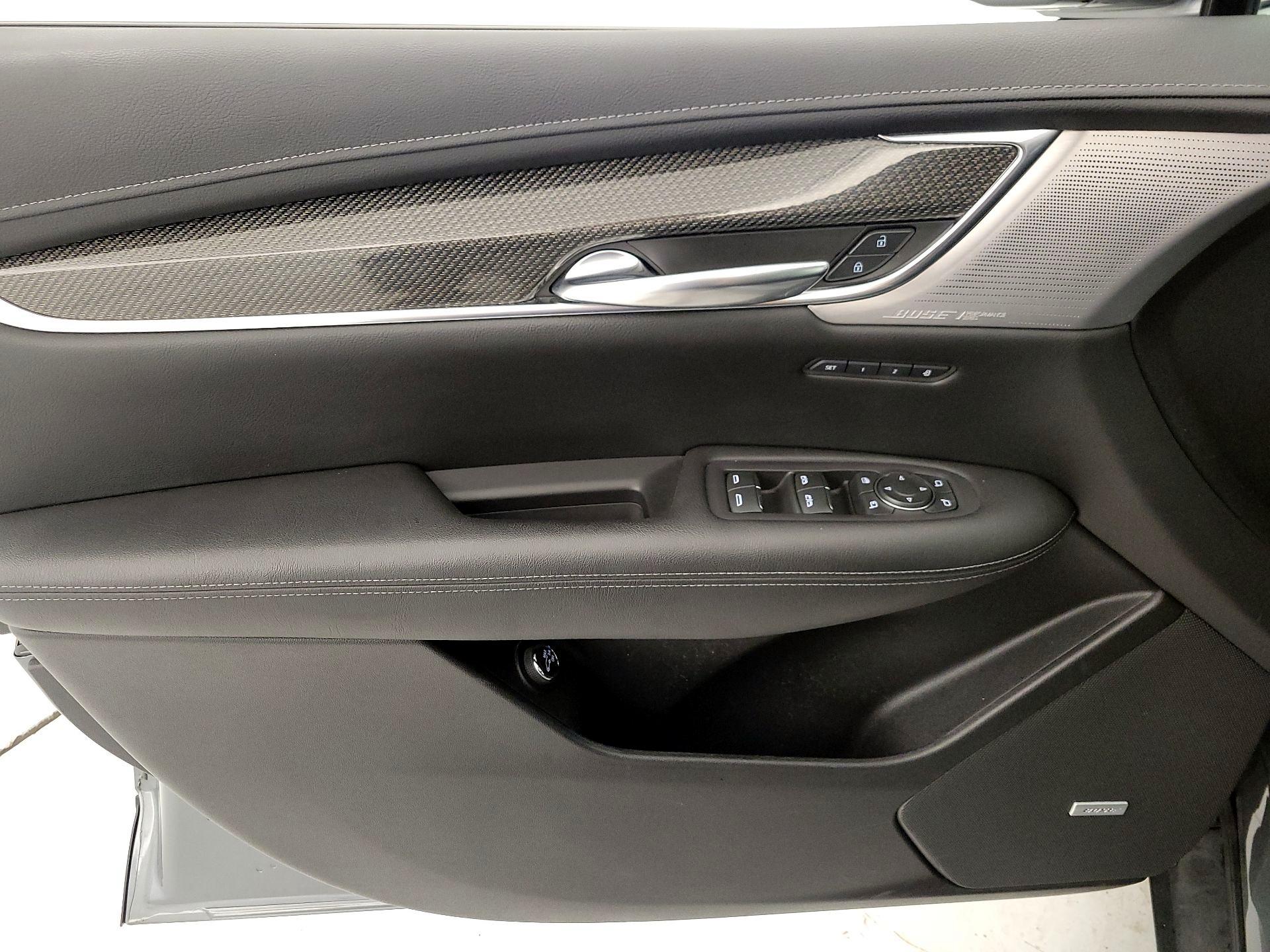 Thumbnail: 2021 Cadillac XT5 - 12