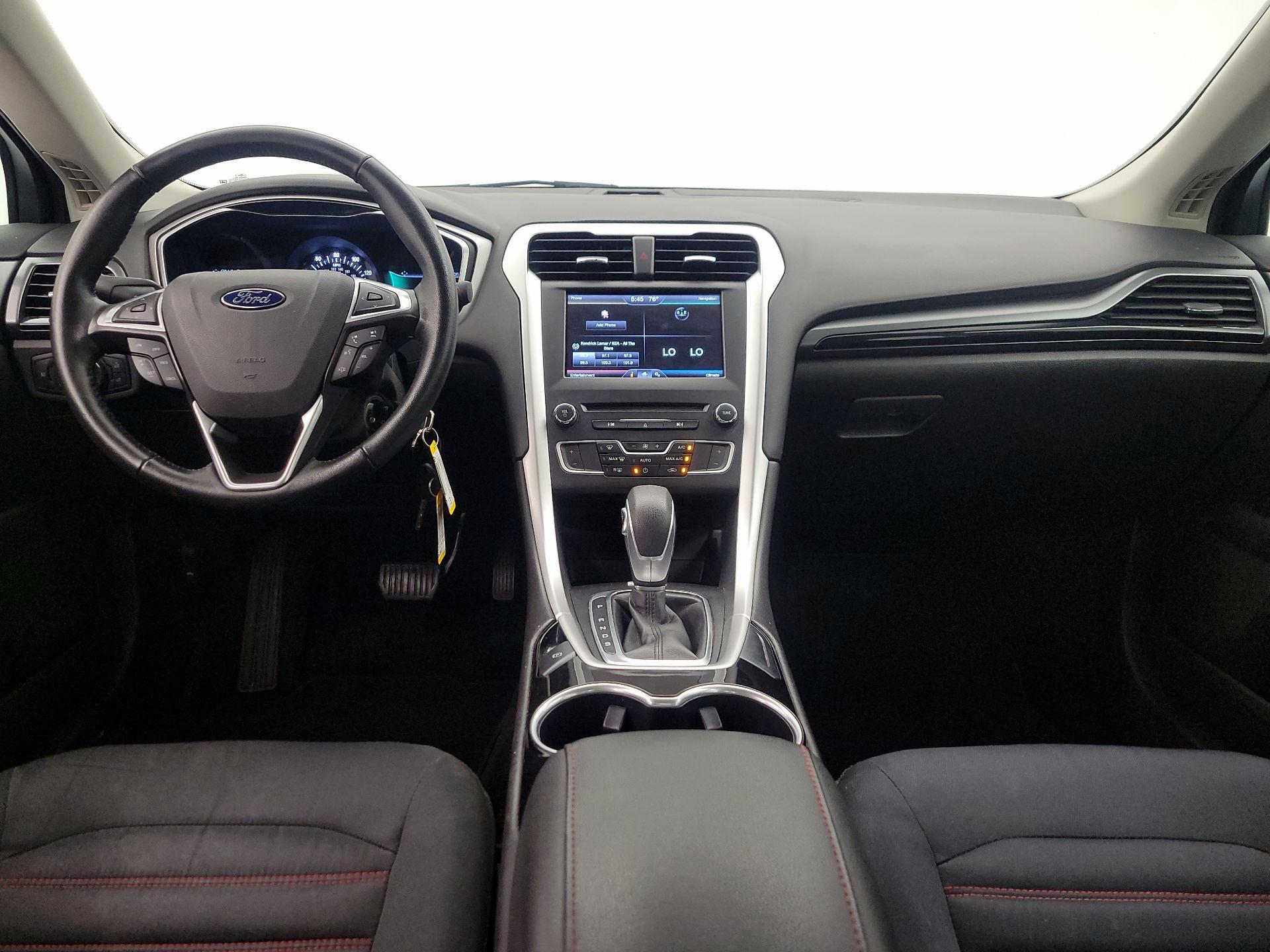 Thumbnail: 2016 Ford Fusion - 9