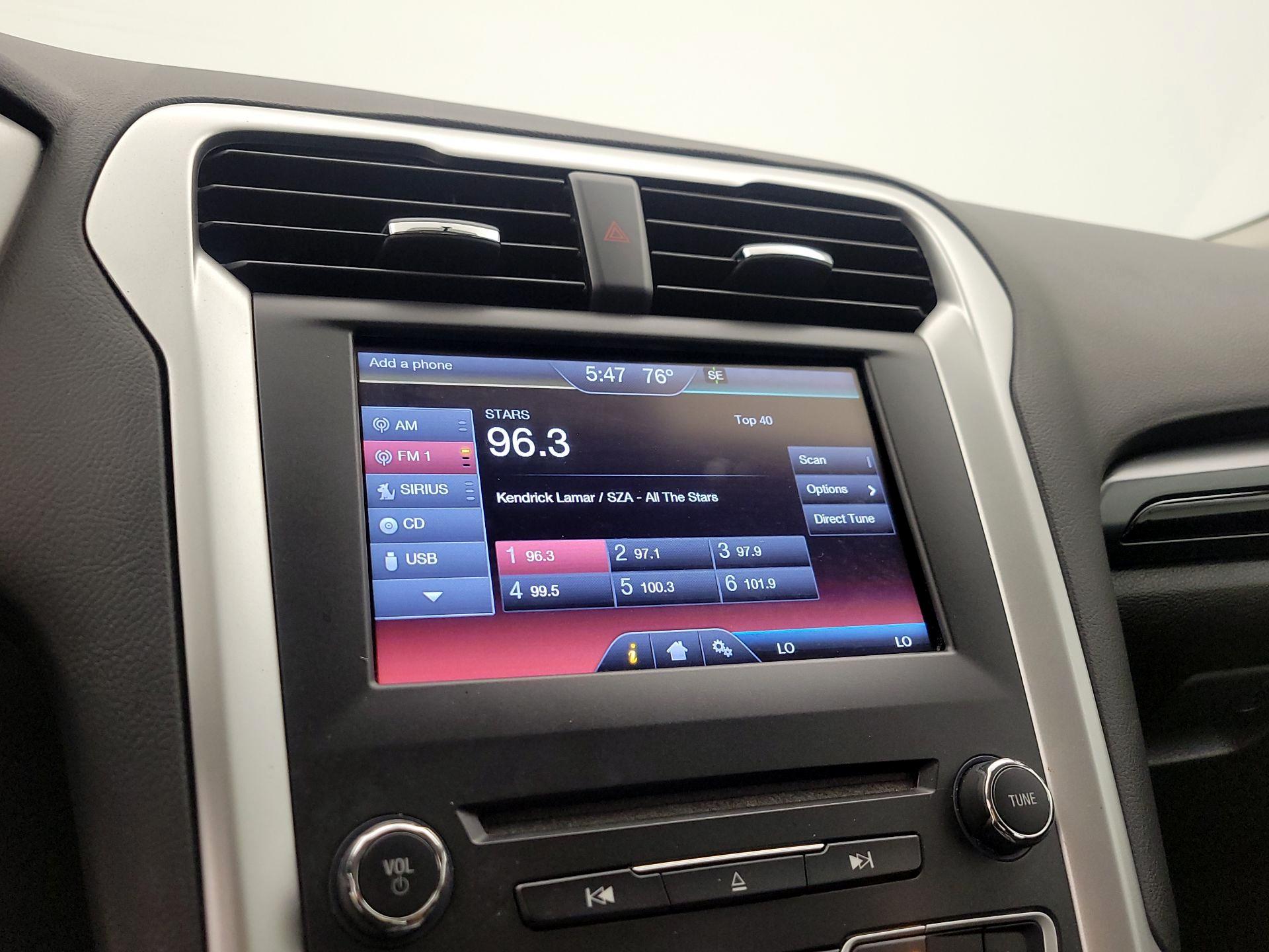 Thumbnail: 2016 Ford Fusion - 15