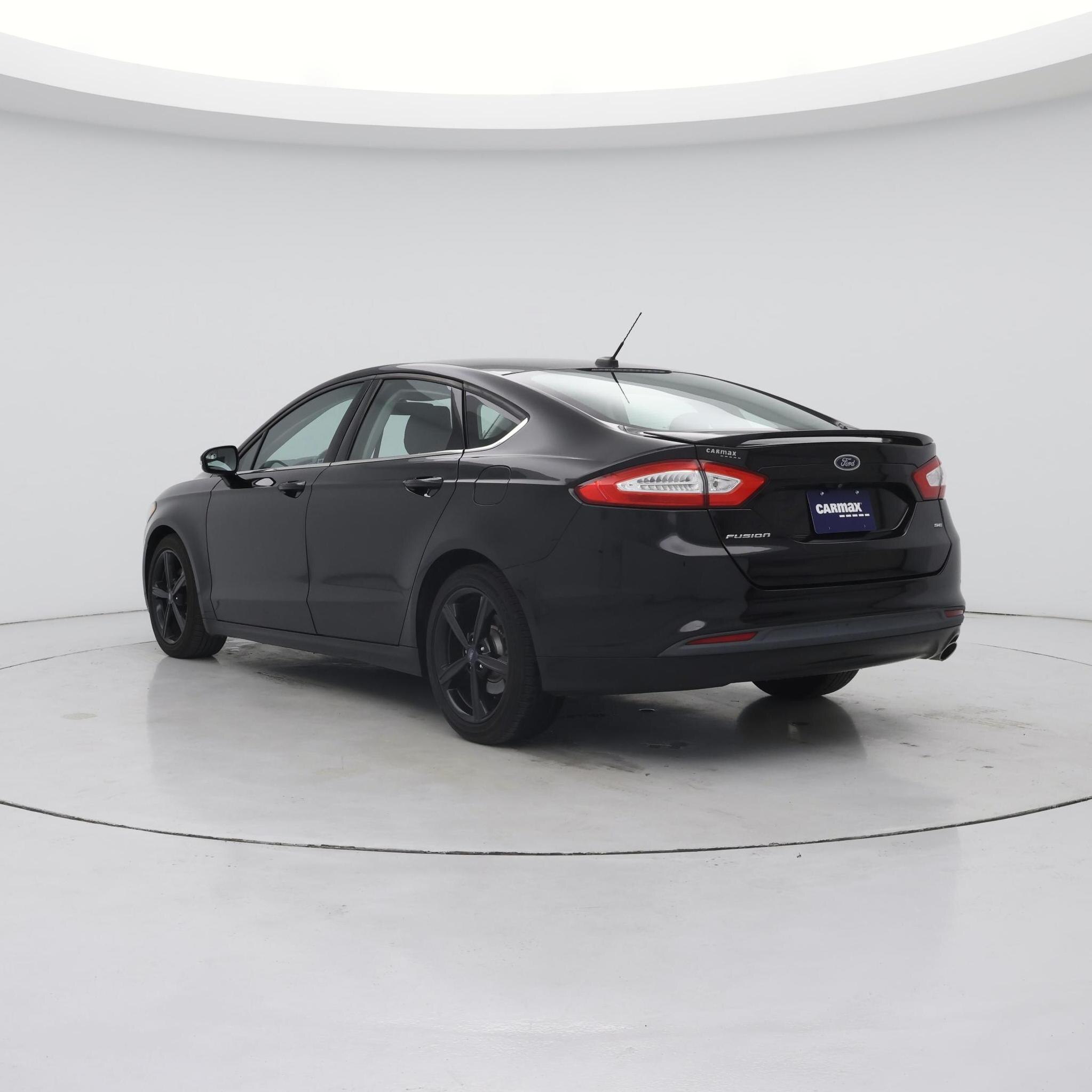 Thumbnail: 2016 Ford Fusion - 2