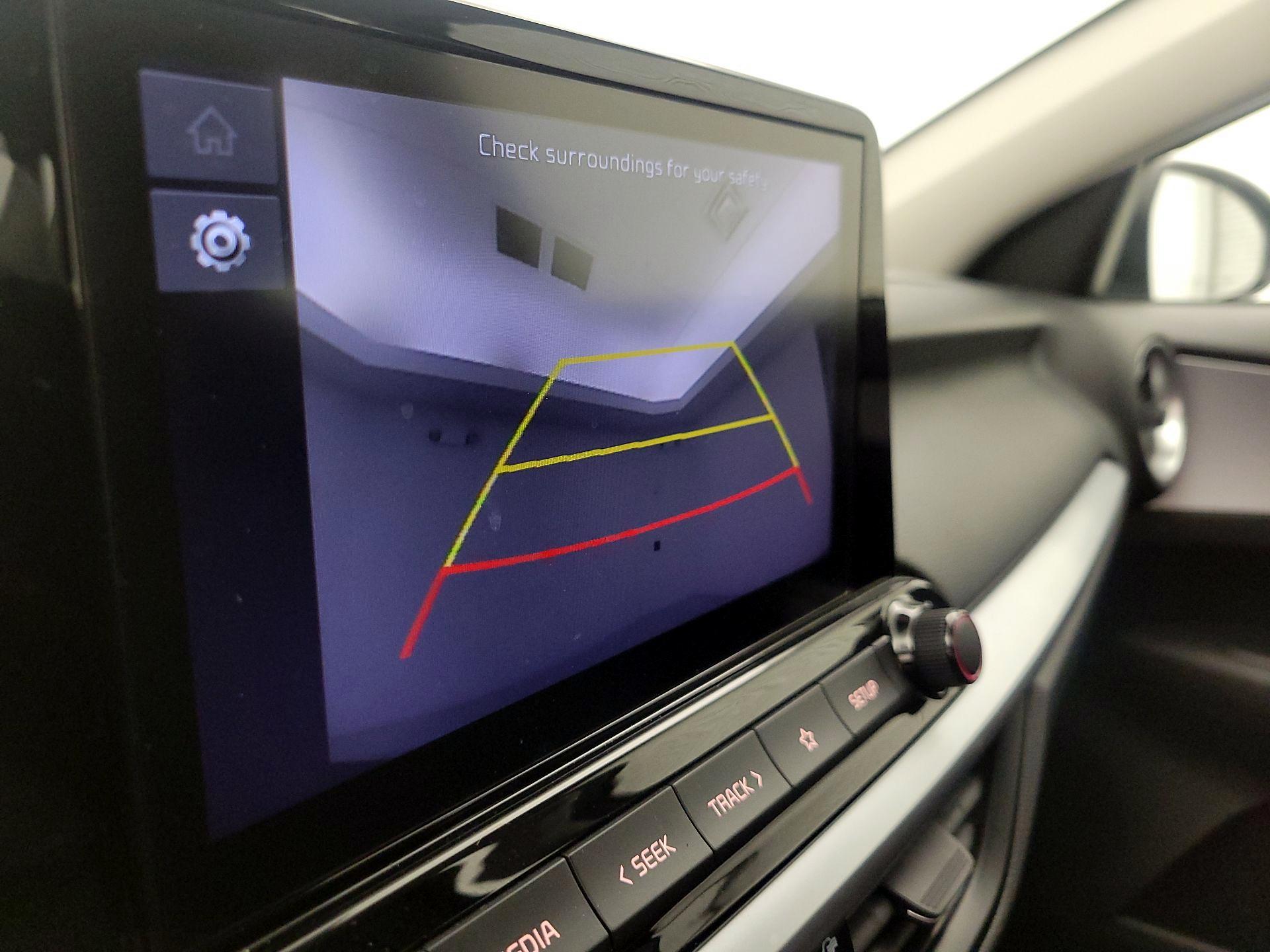 Thumbnail: 2022 Kia Forte - 14