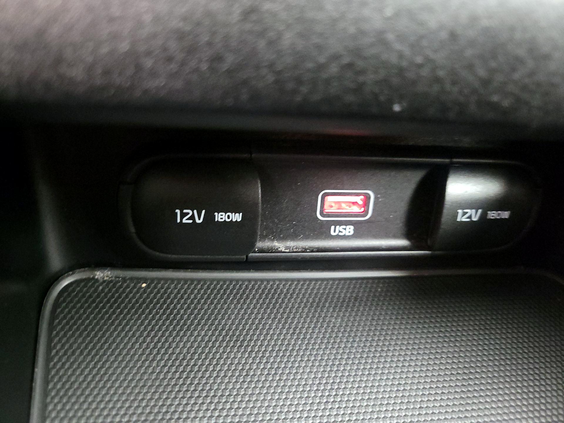 Thumbnail: 2022 Kia Forte - 18