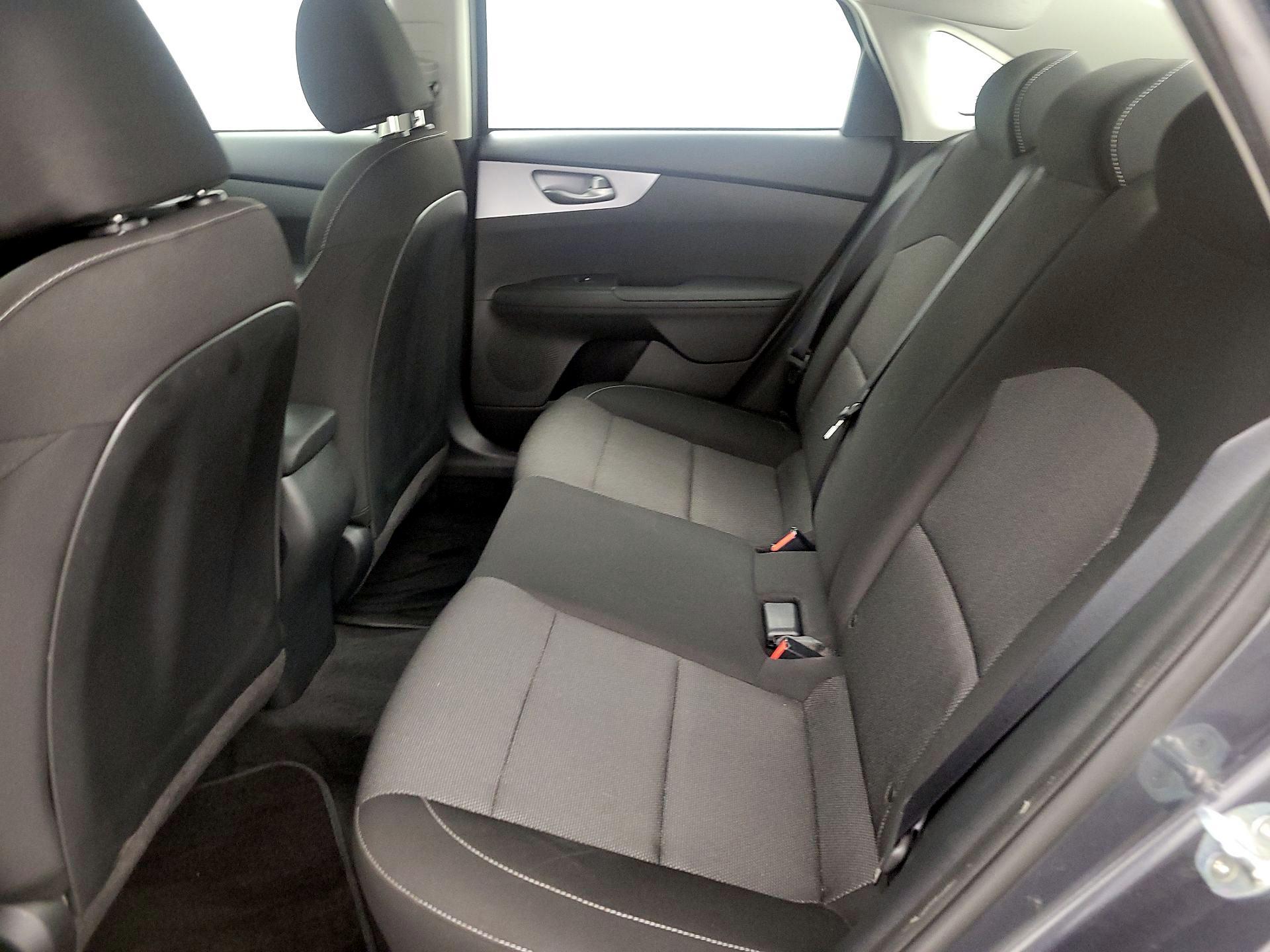 Thumbnail: 2022 Kia Forte - 19