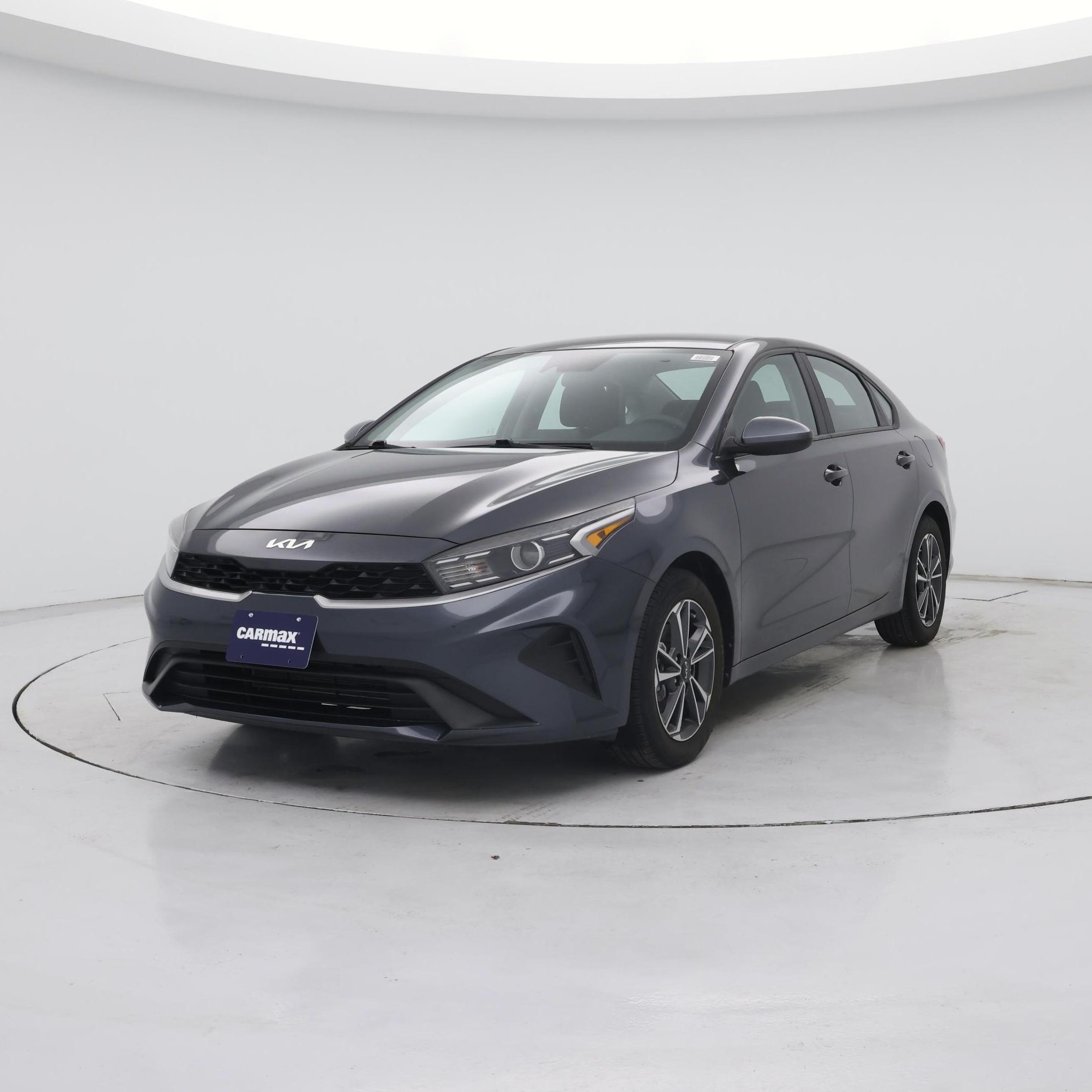 Thumbnail: 2022 Kia Forte - 4