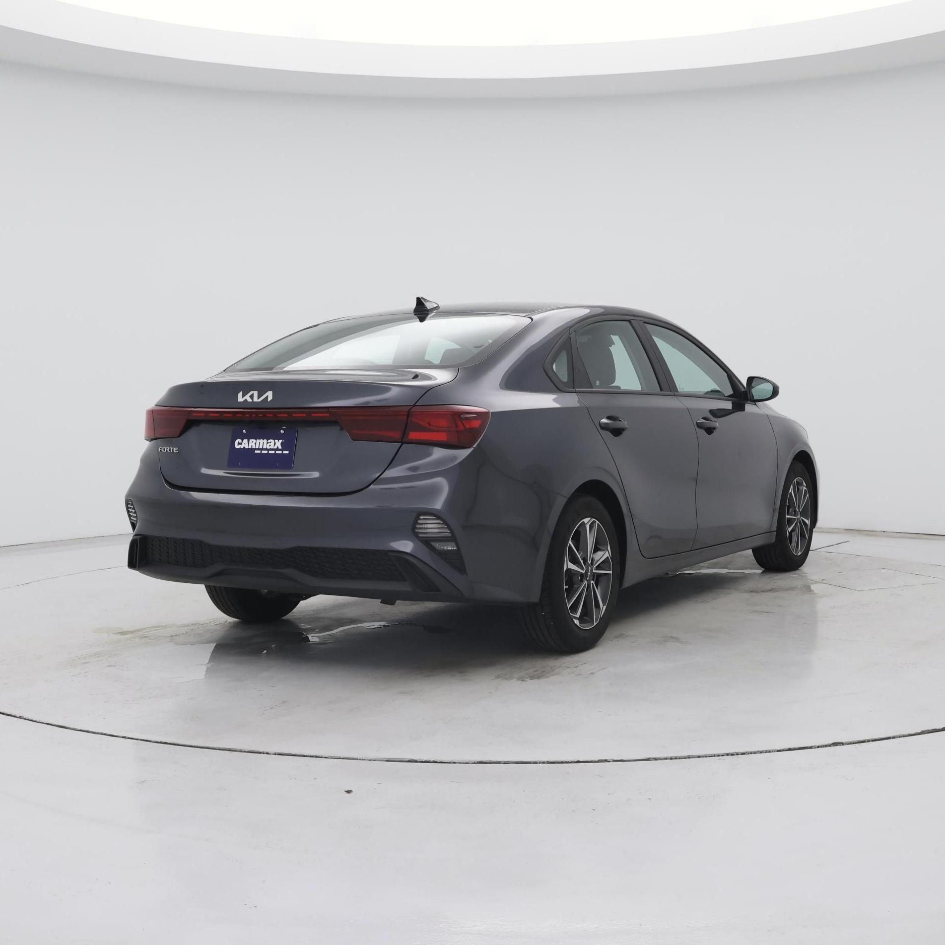 Thumbnail: 2022 Kia Forte - 8