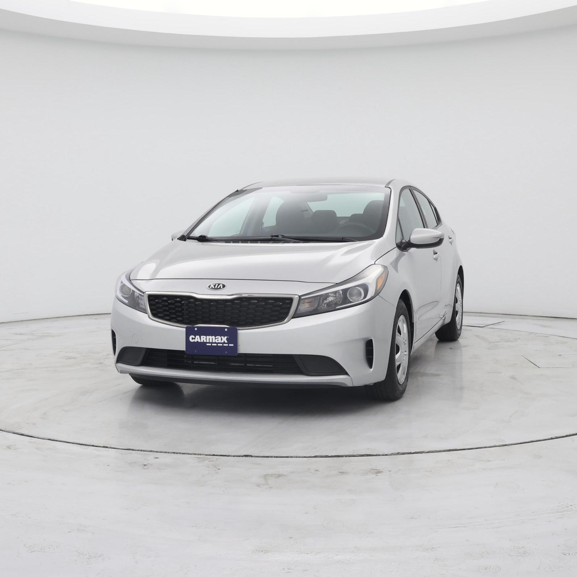 Thumbnail: 2017 Kia Forte - 4