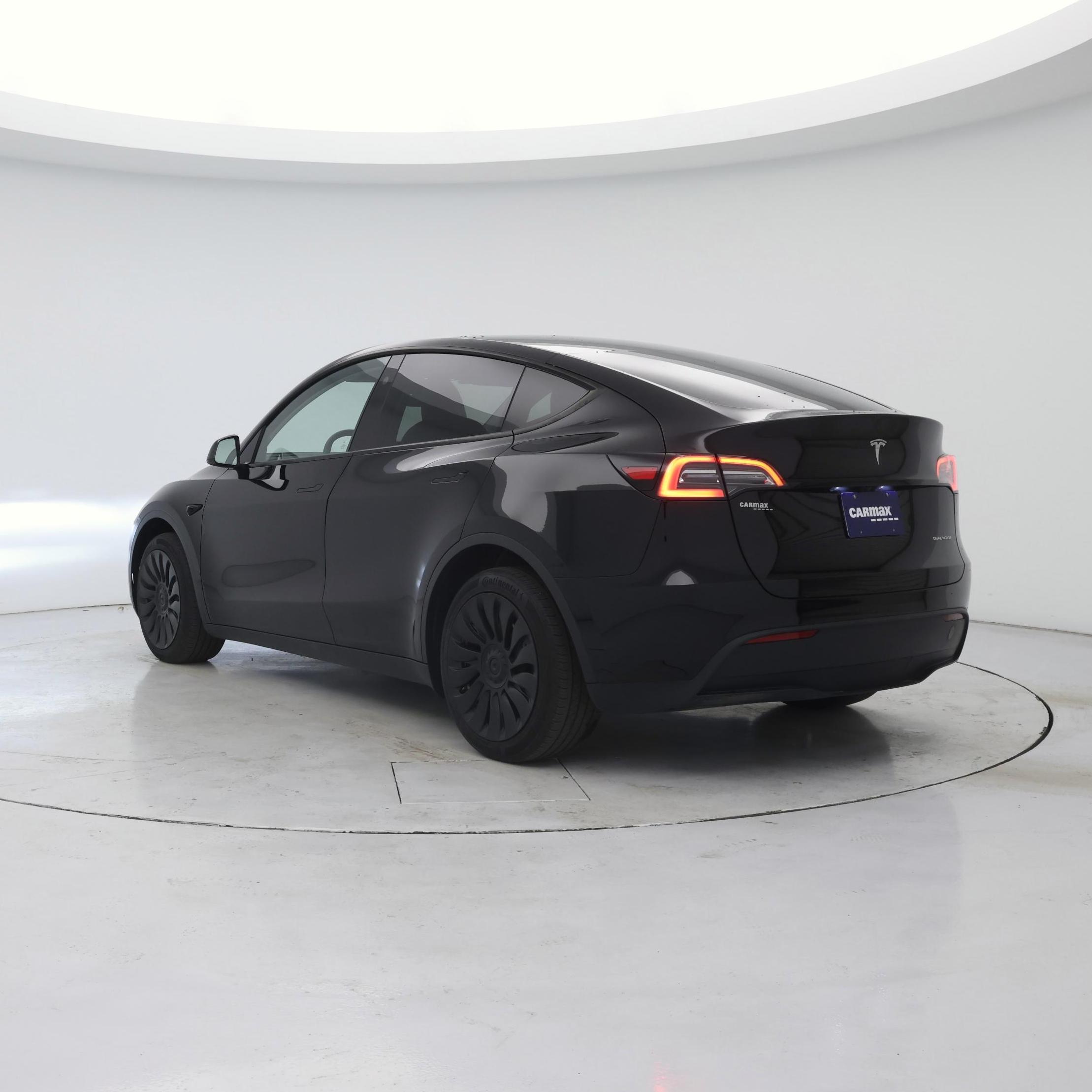 Thumbnail: 2023 Tesla Model Y - 2