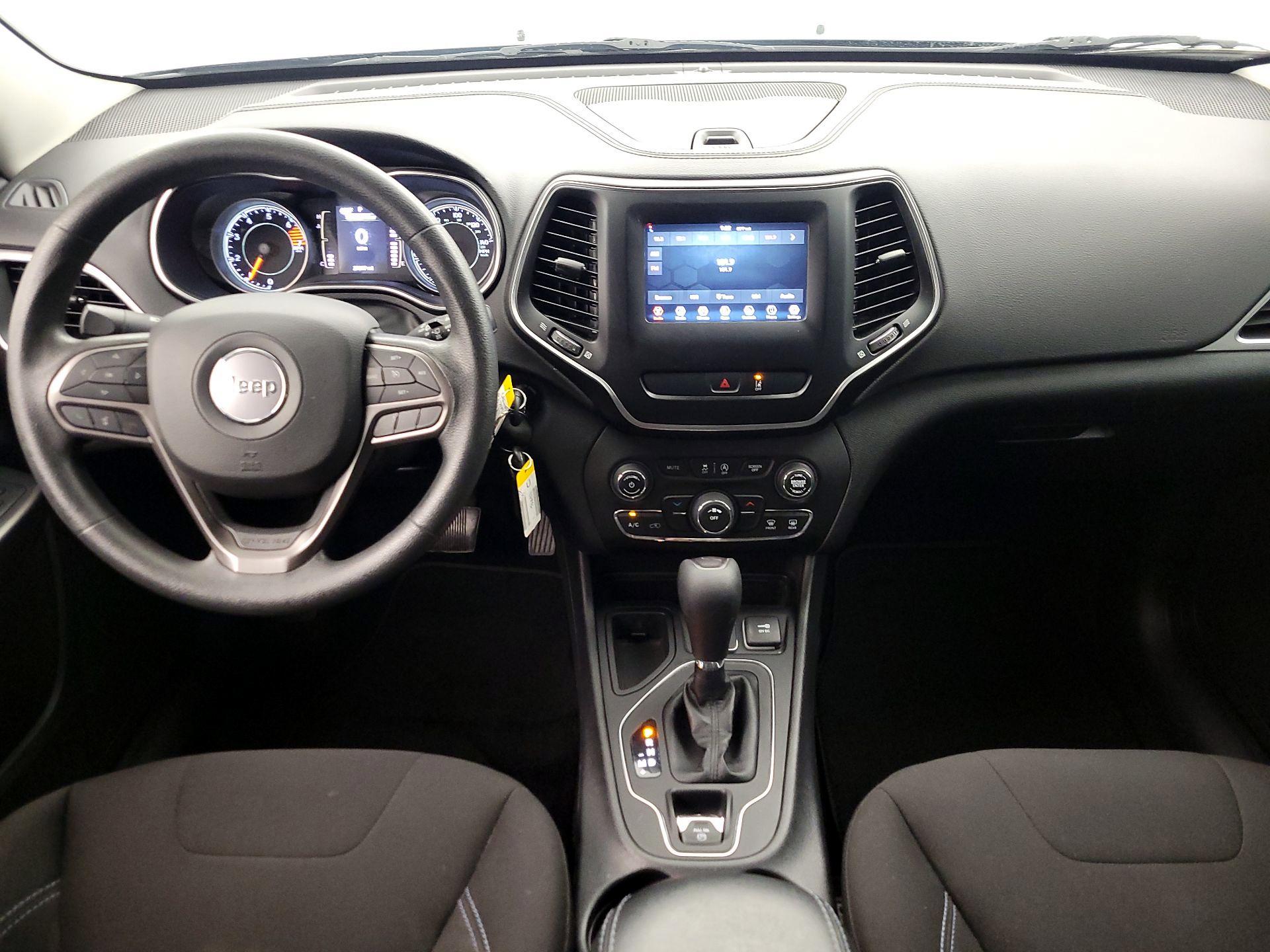 Thumbnail: 2021 Jeep Cherokee - 9
