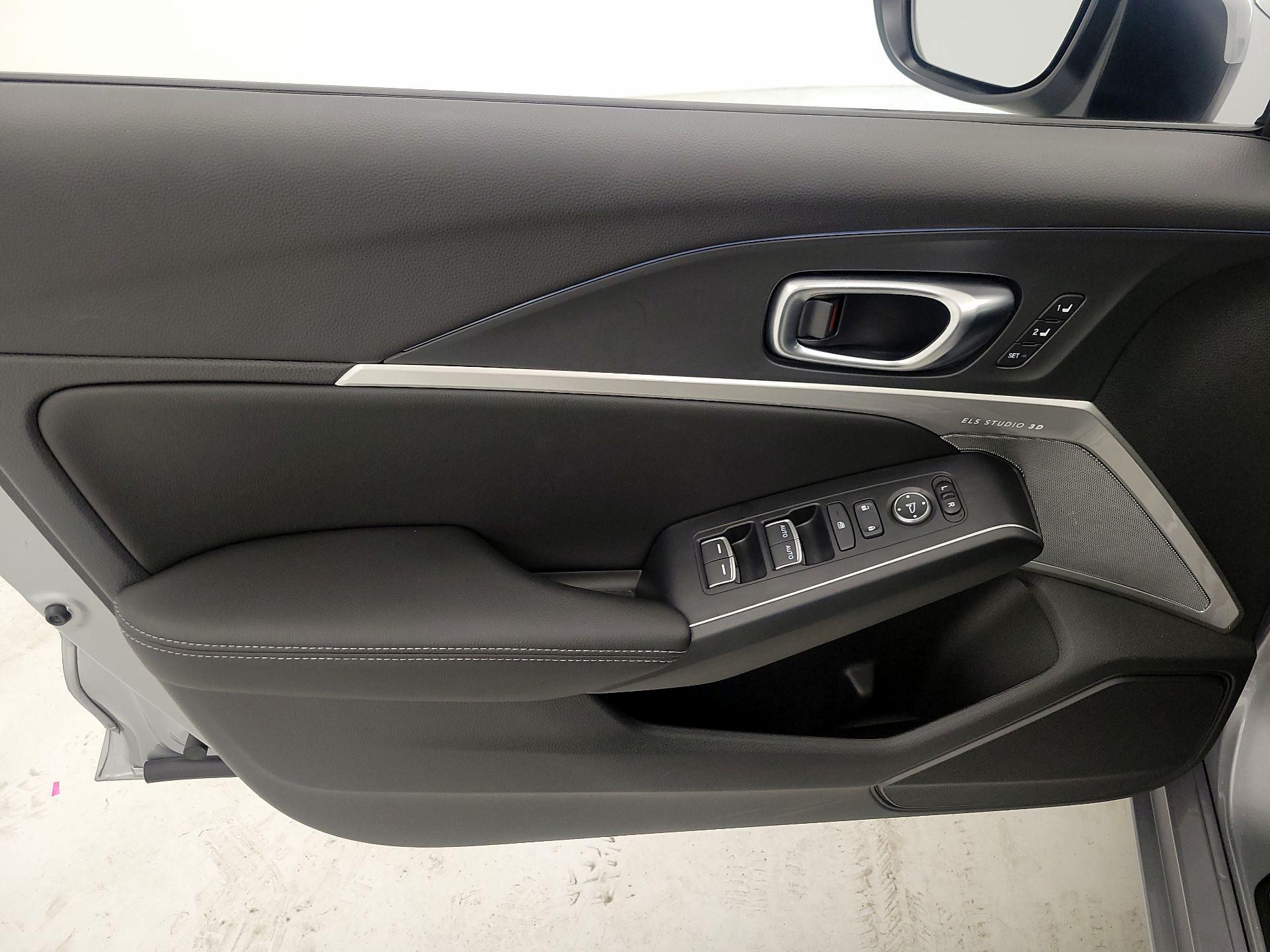 Thumbnail: 2025 Acura Integra - 12