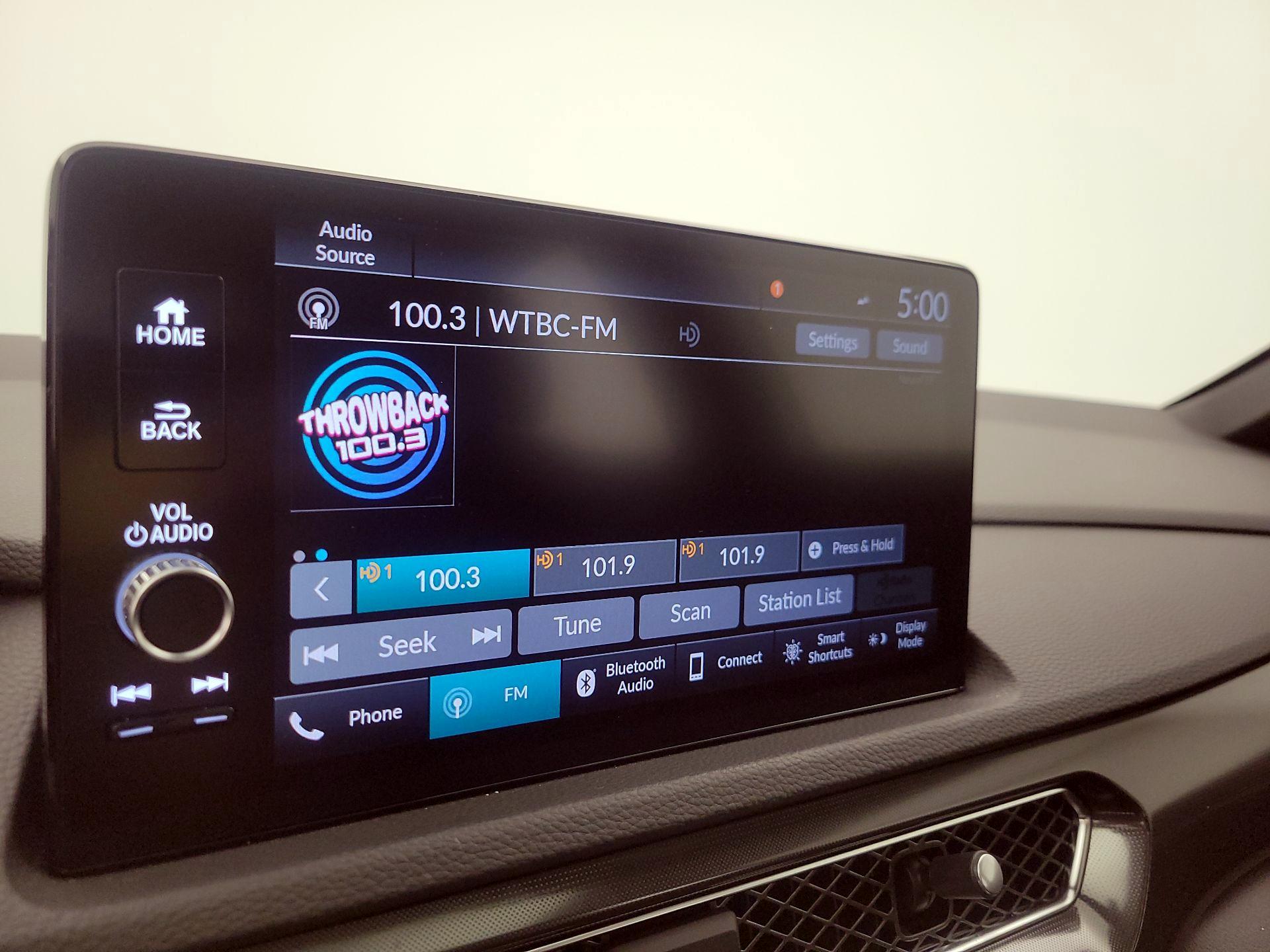 Thumbnail: 2025 Acura Integra - 15