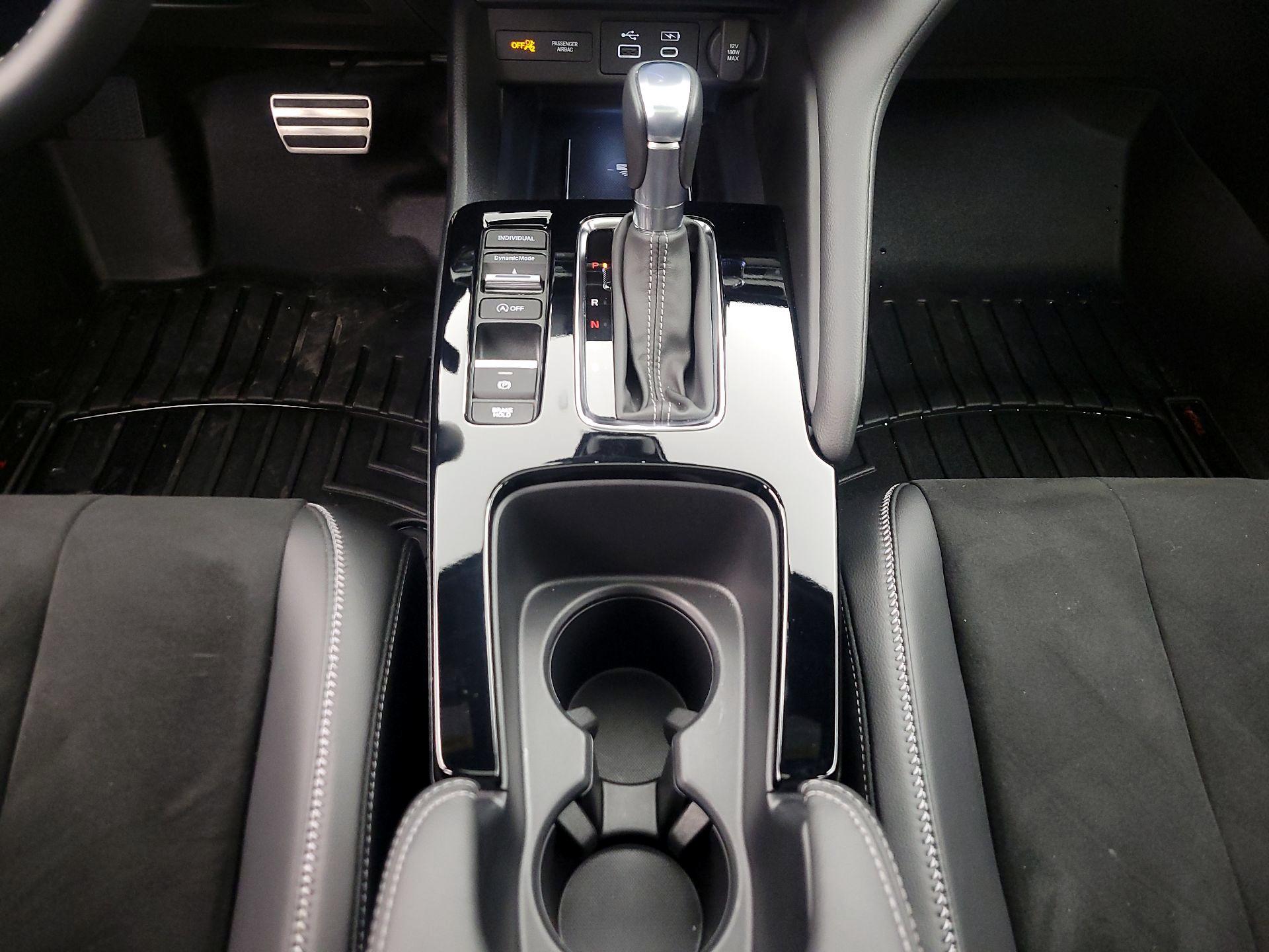 Thumbnail: 2025 Acura Integra - 17