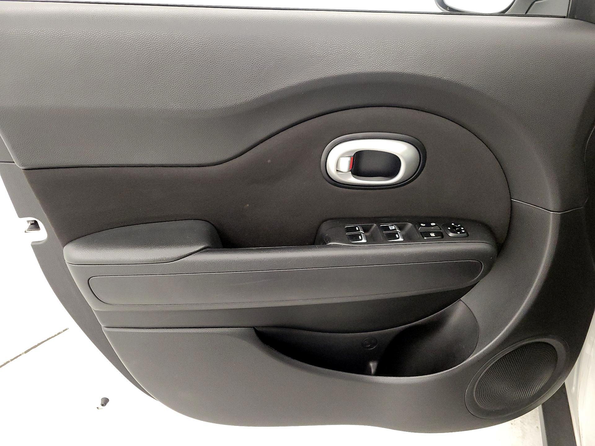 Thumbnail: 2018 Kia Soul - 12