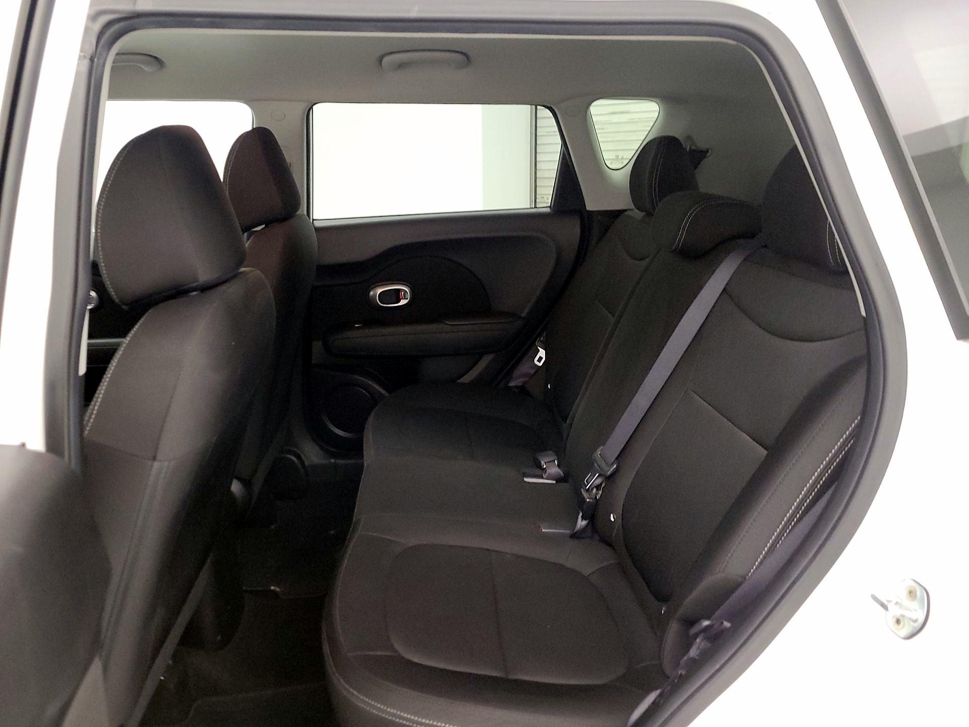 Thumbnail: 2018 Kia Soul - 18