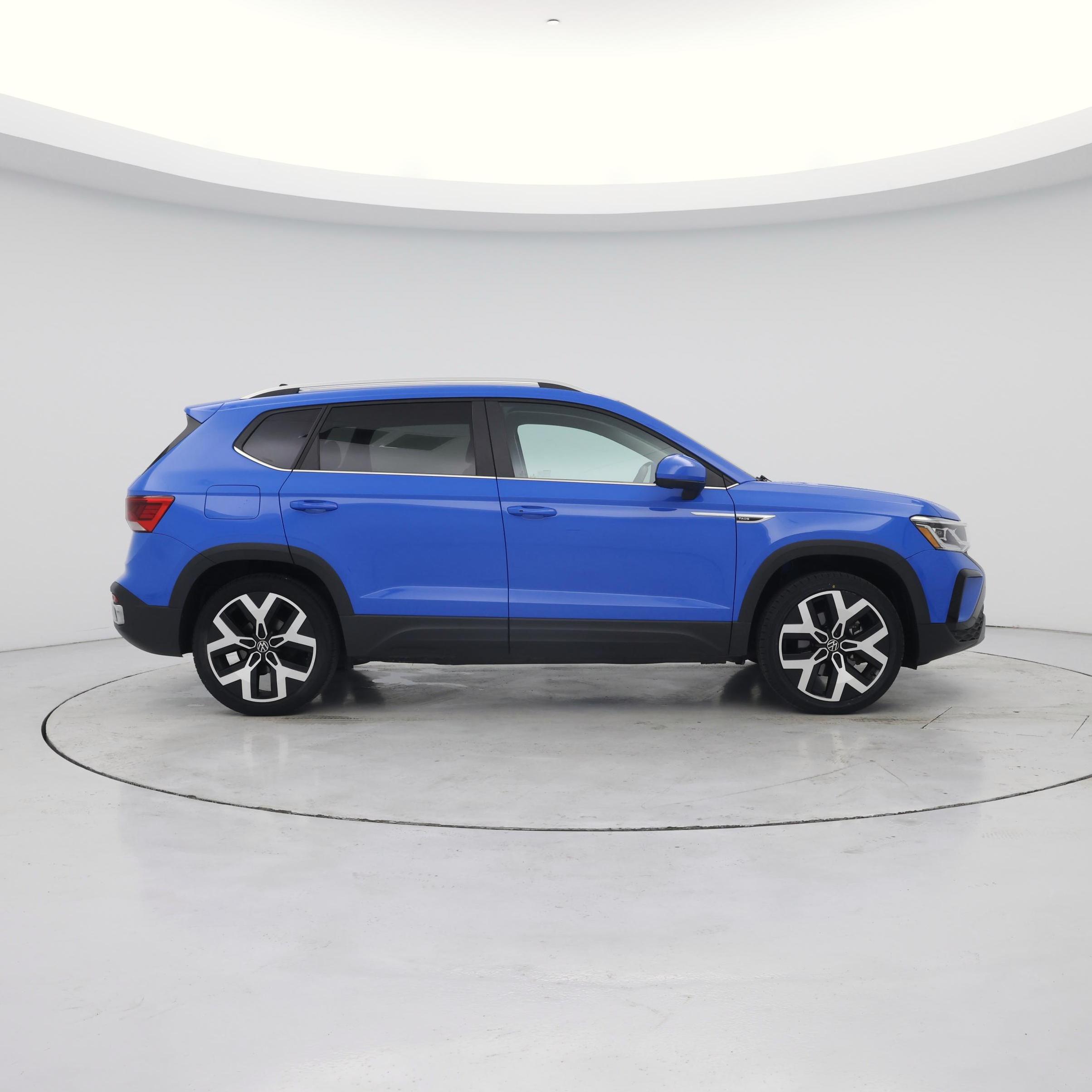 Thumbnail: 2023 Volkswagen Taos - 7