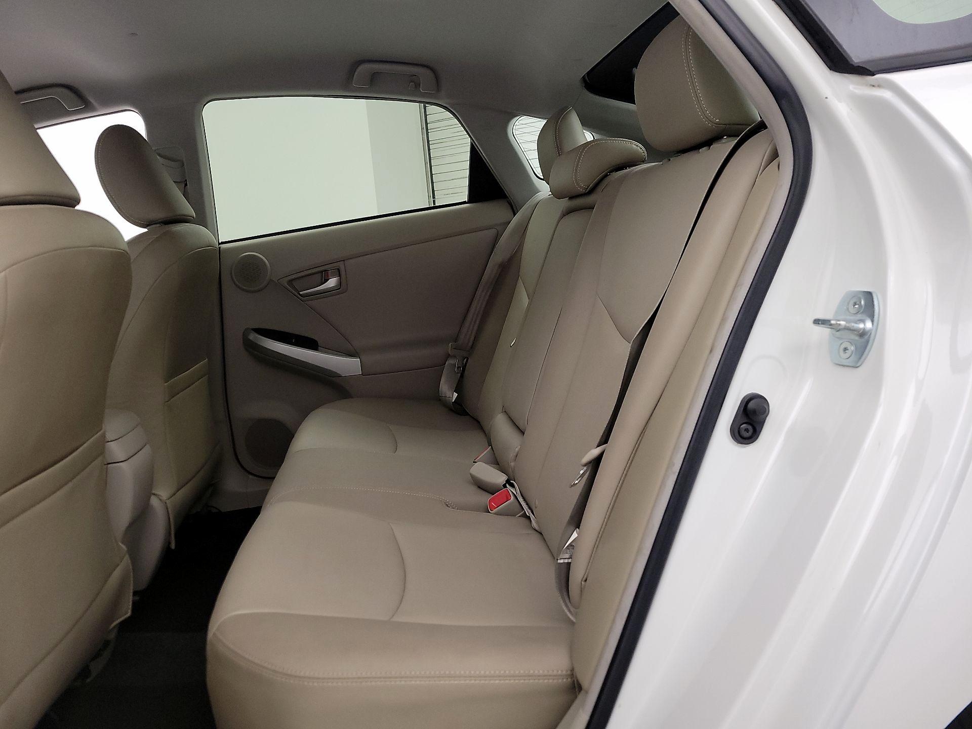 Thumbnail: 2015 Toyota Prius - 19