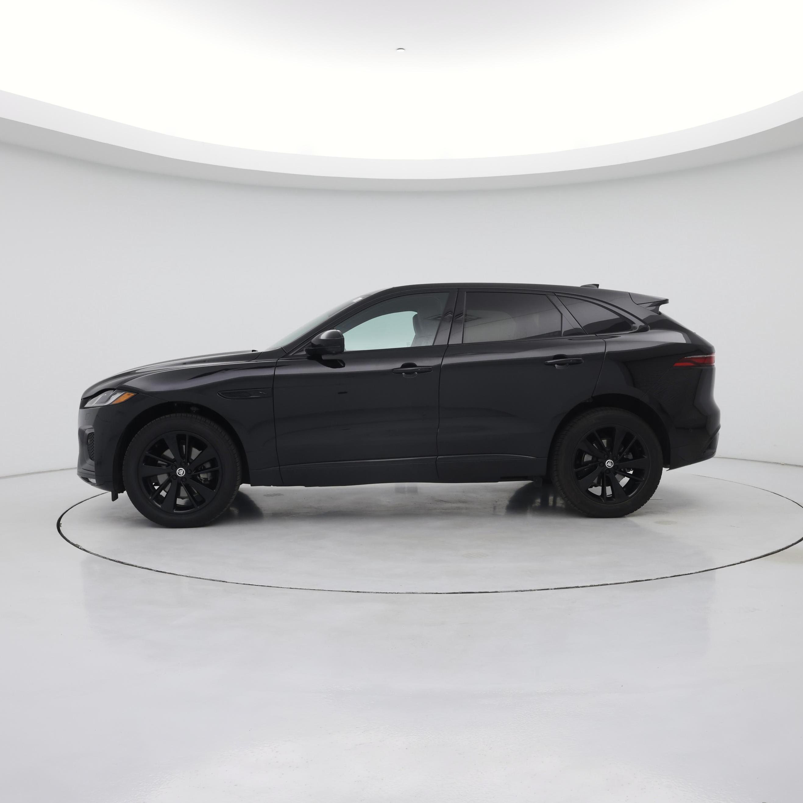 Thumbnail: 2025 Jaguar F-Pace - 3