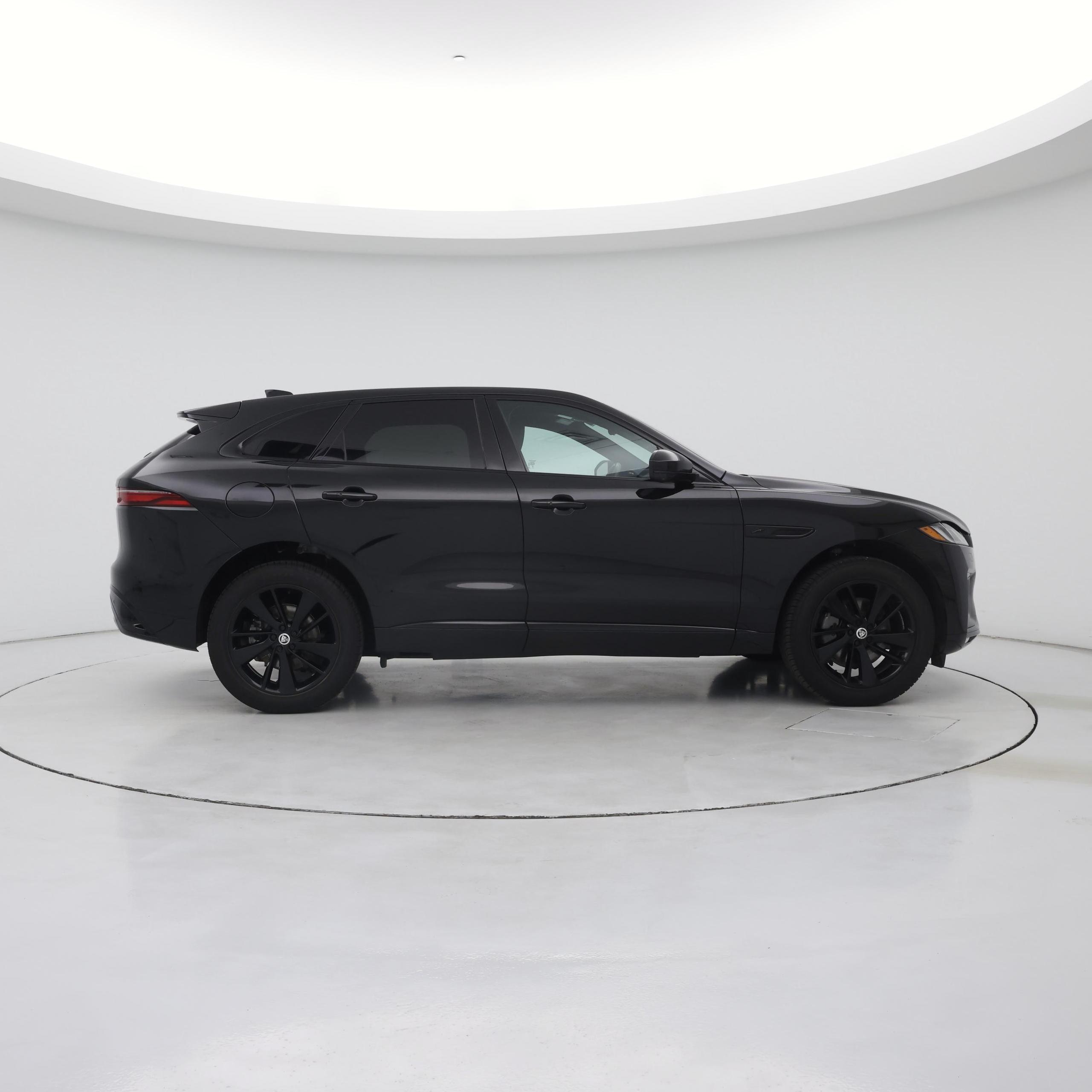 Thumbnail: 2025 Jaguar F-Pace - 7