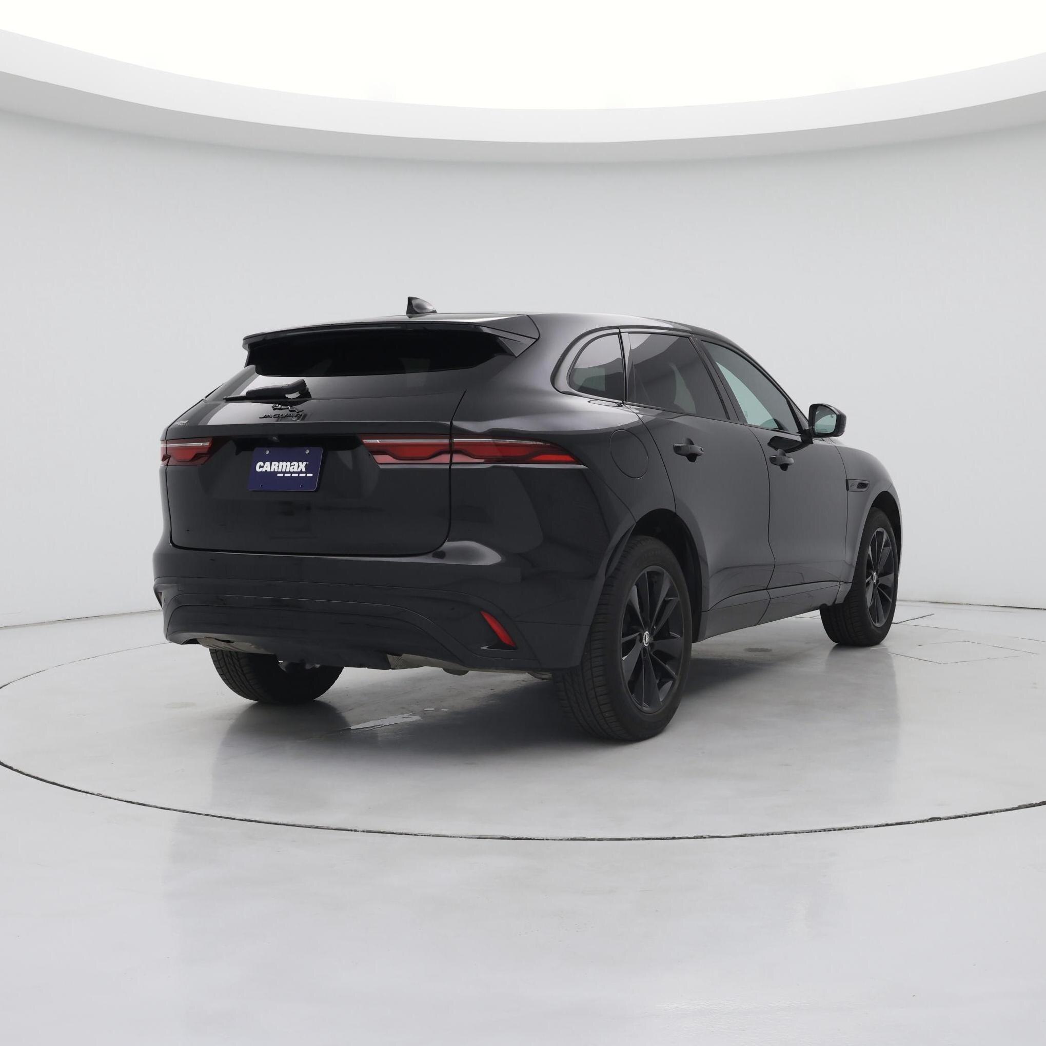 Thumbnail: 2025 Jaguar F-Pace - 8