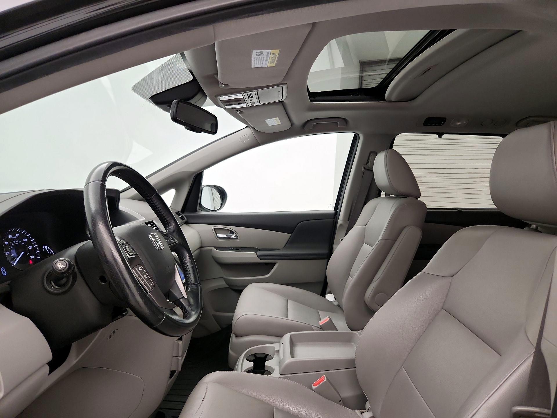 Thumbnail: 2014 Honda Odyssey - 19