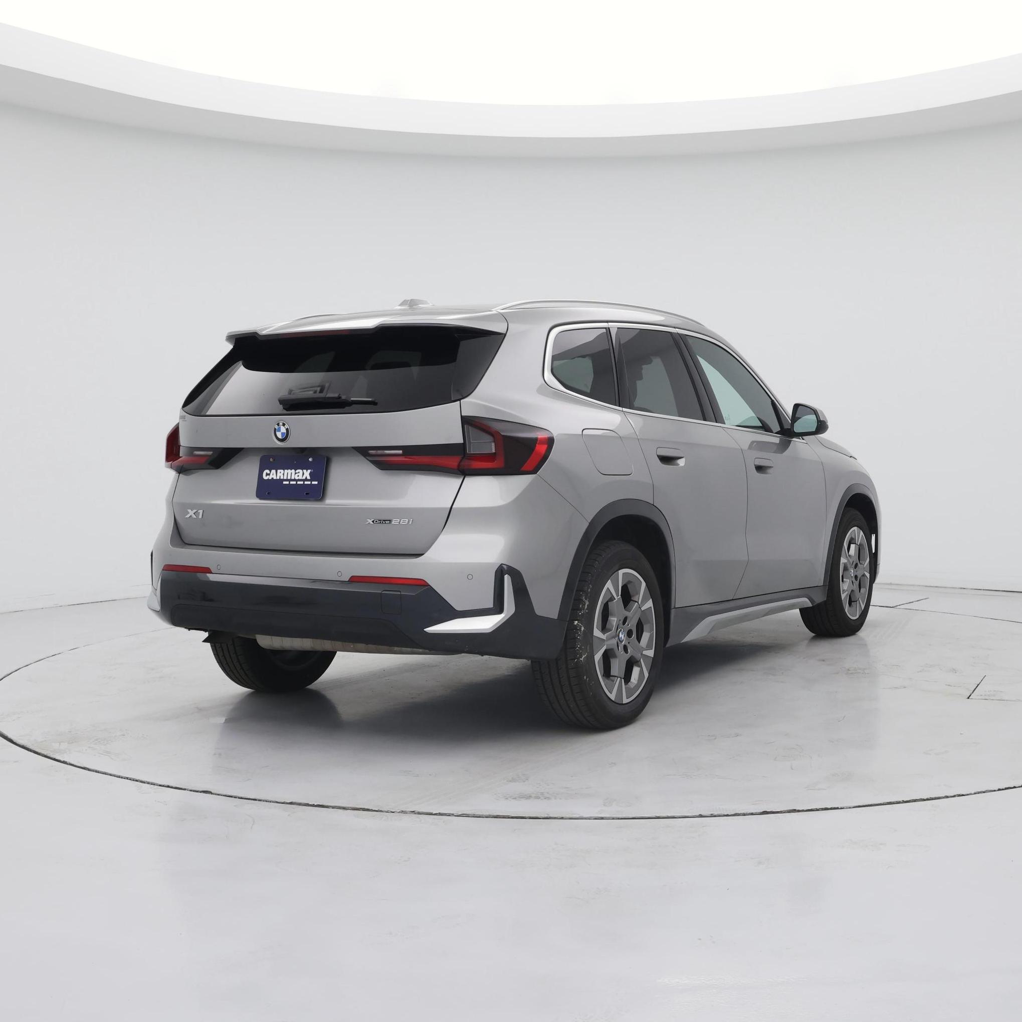 Thumbnail: 2024 BMW X1 - 8
