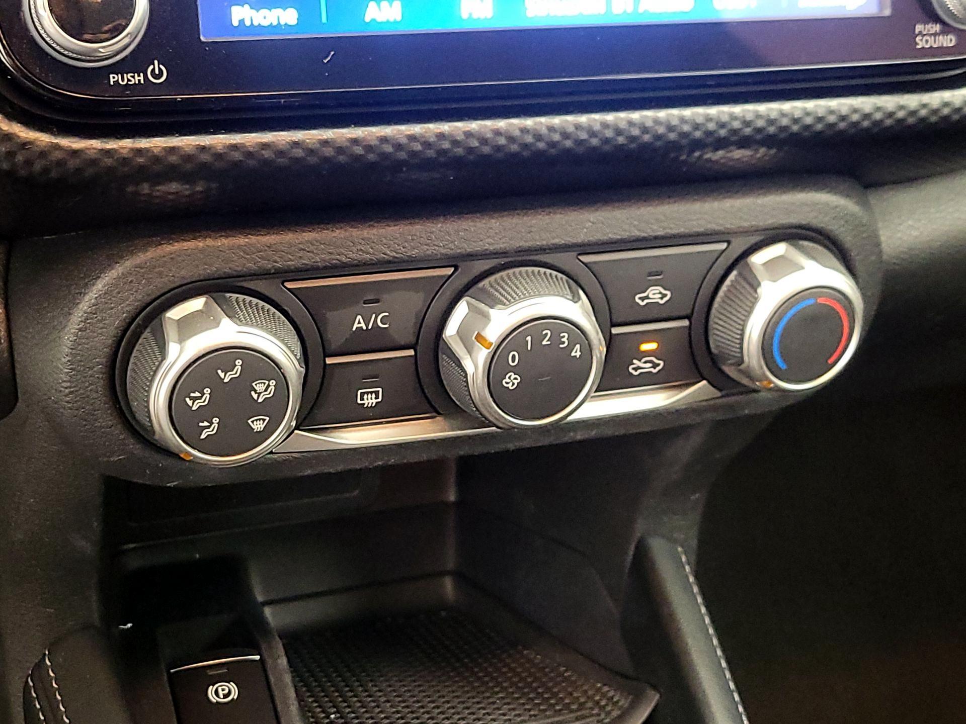 Thumbnail: 2024 Nissan Kicks - 15