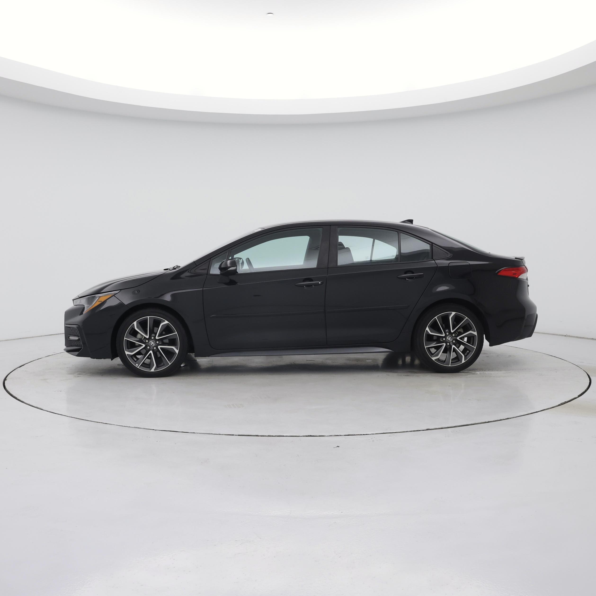 Thumbnail: 2022 Toyota Corolla - 3