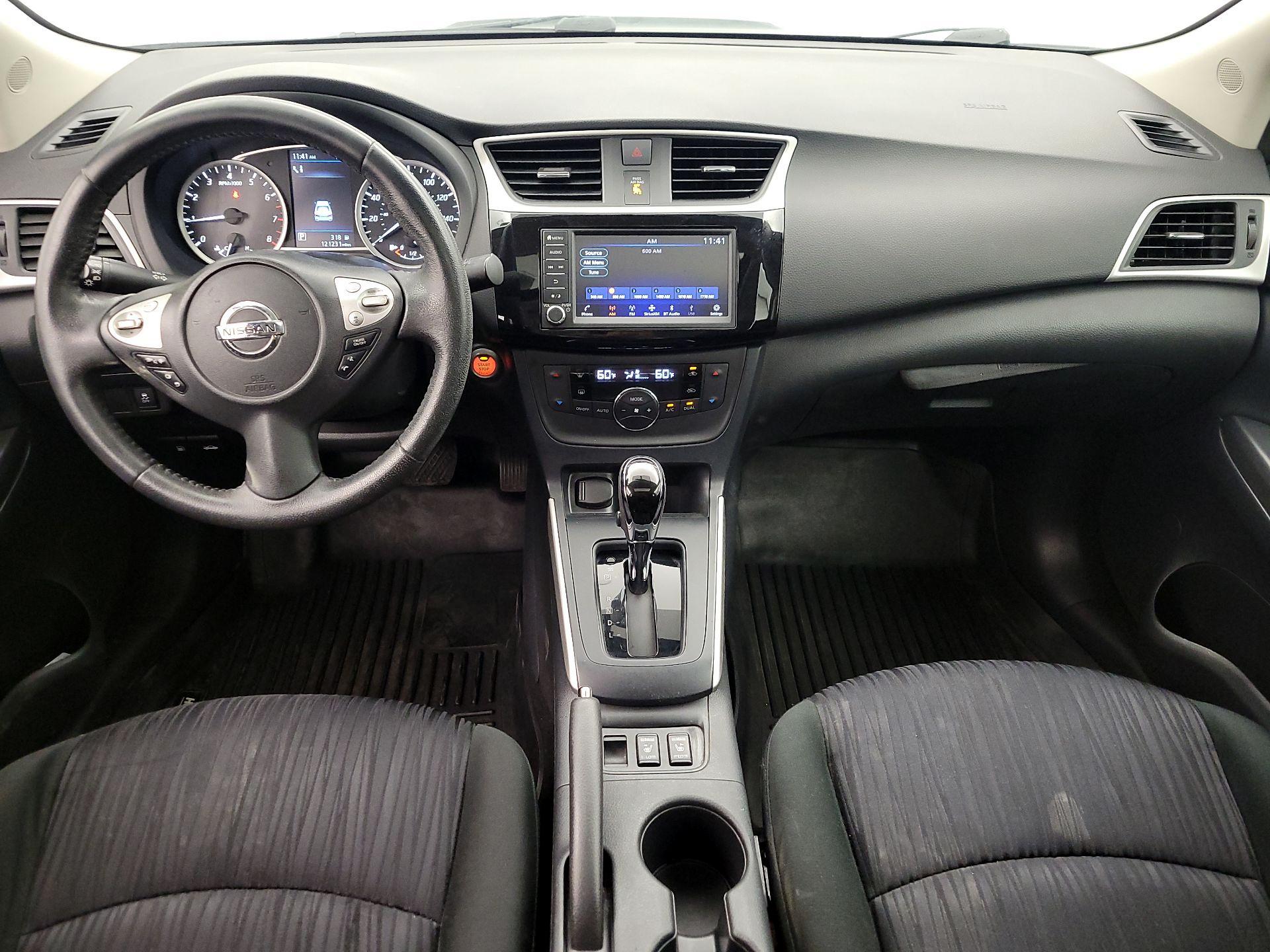 Thumbnail: 2019 Nissan Sentra - 9