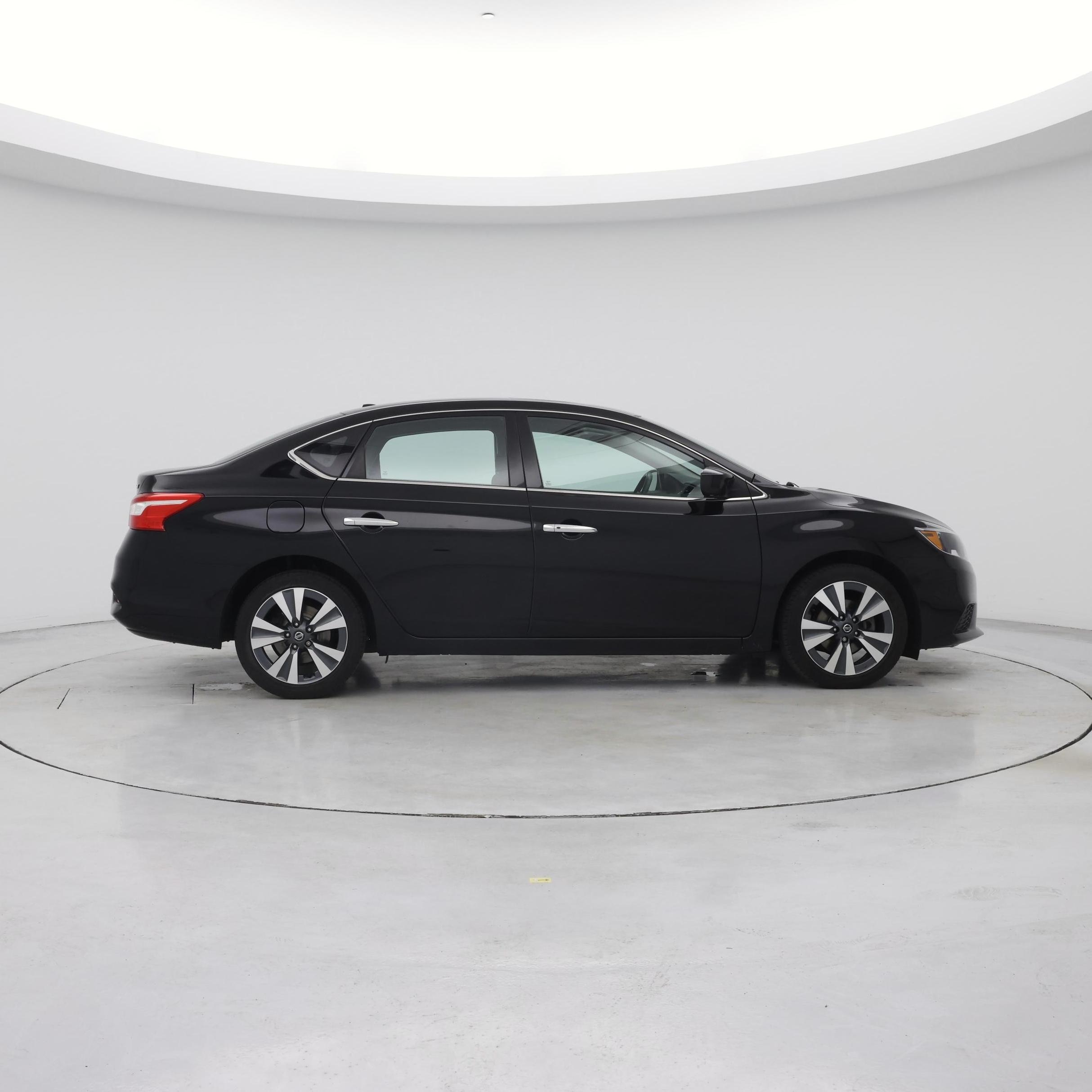 Thumbnail: 2019 Nissan Sentra - 7