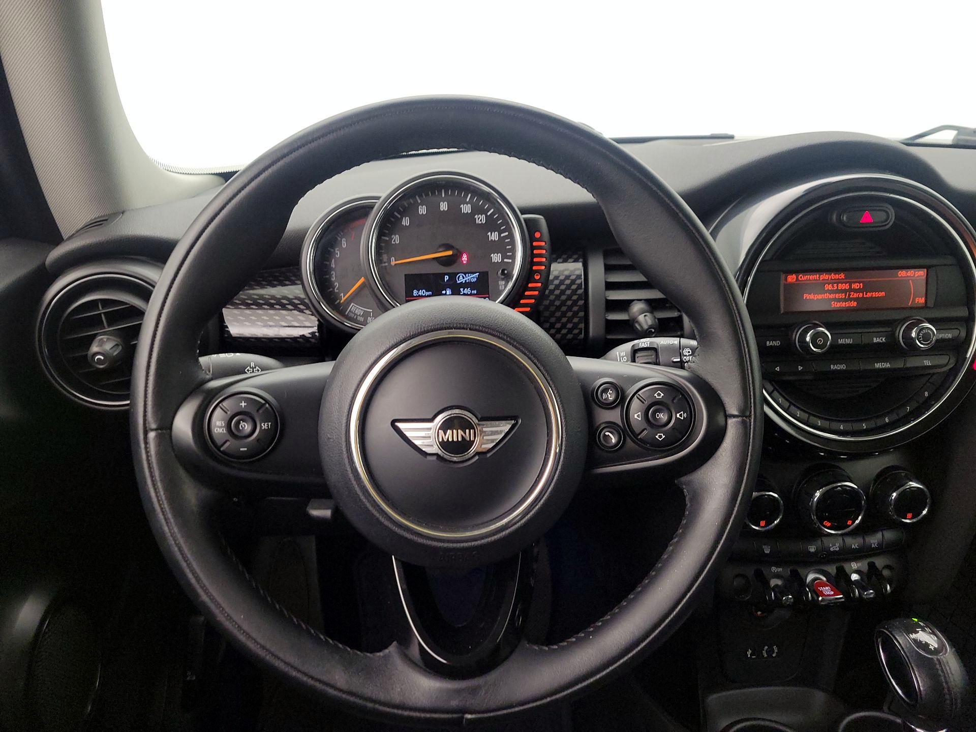 Thumbnail: 2016 MINI Cooper Hardtop - 10
