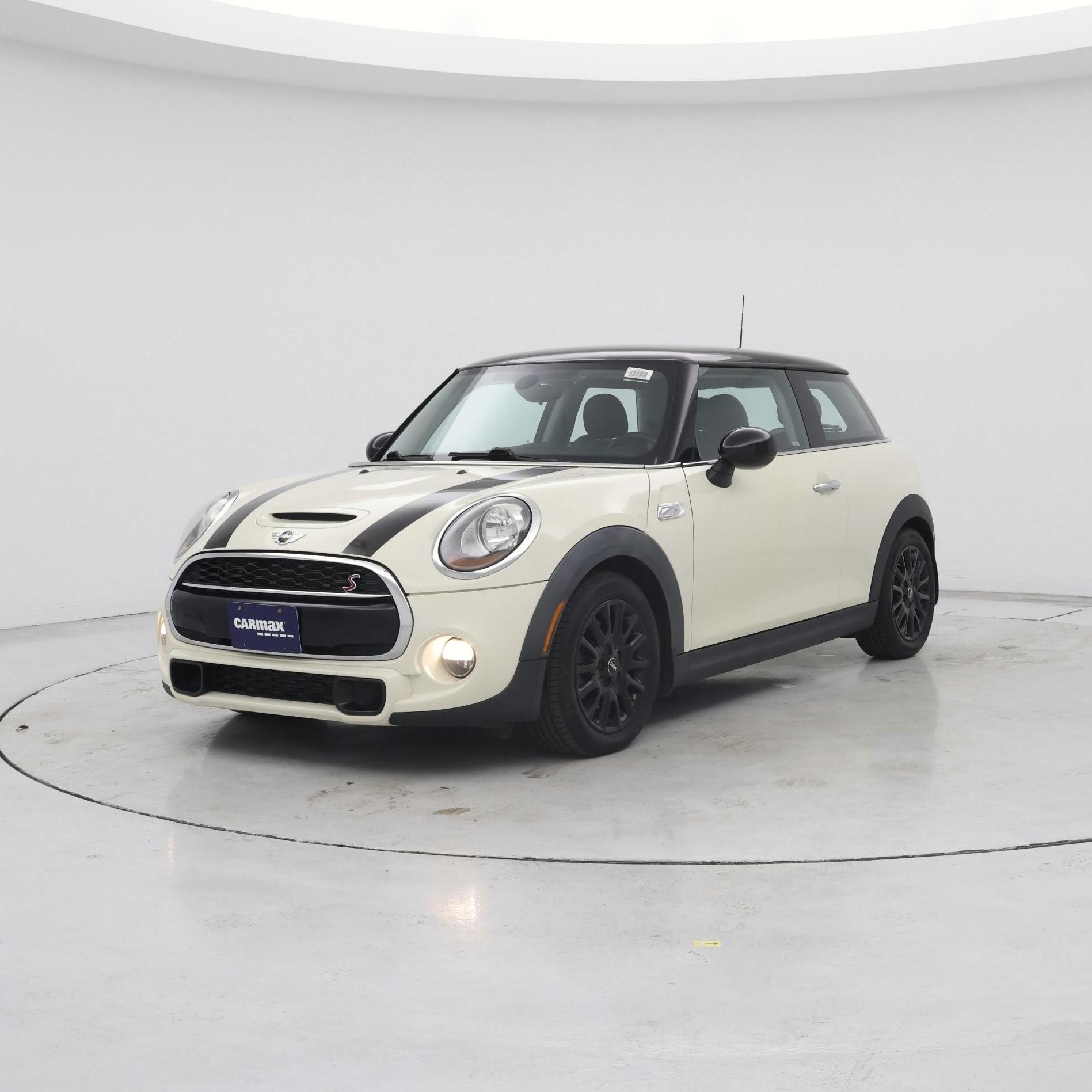 Thumbnail: 2016 MINI Cooper Hardtop - 4