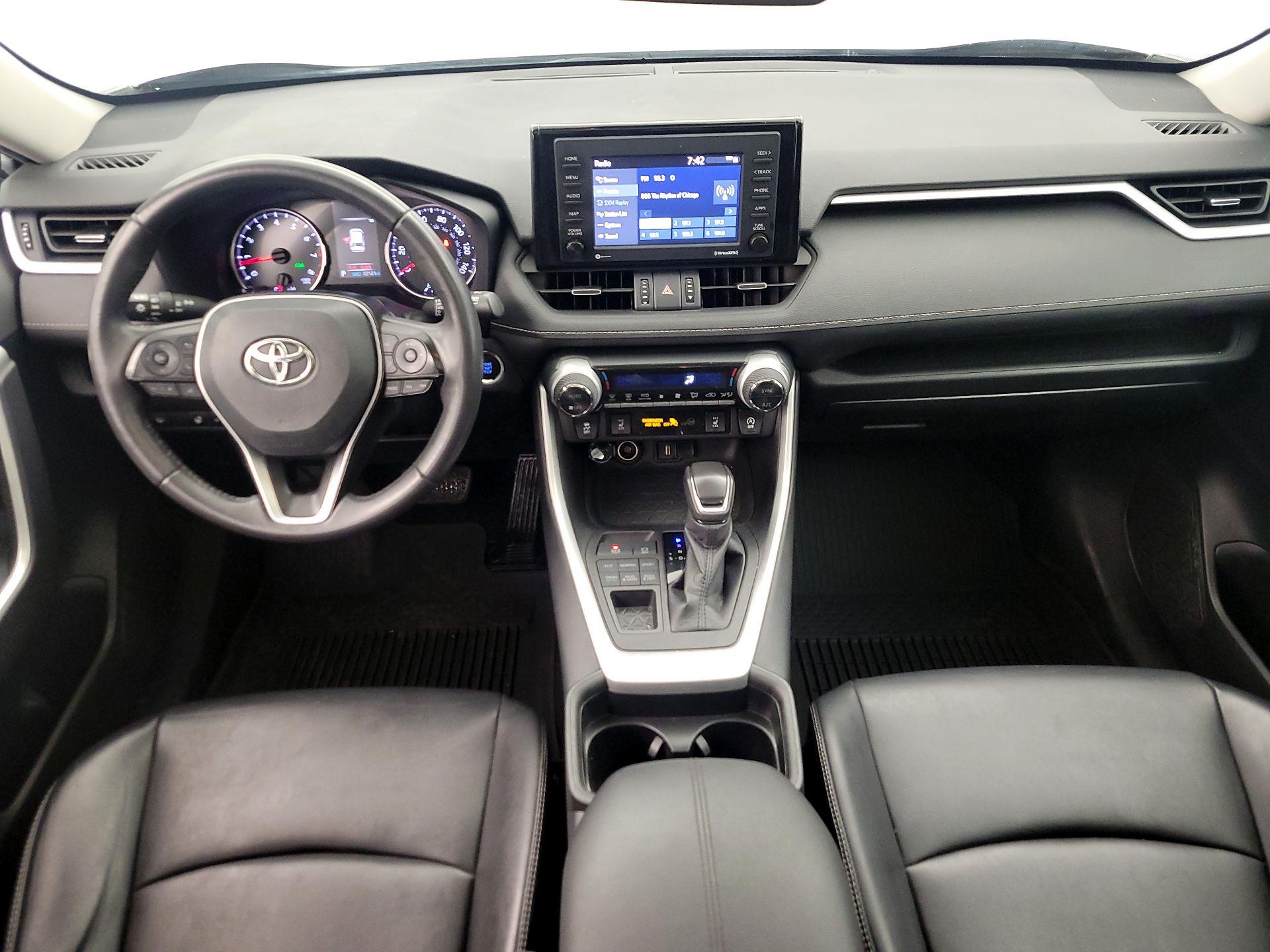 Thumbnail: 2021 Toyota RAV4 - 9