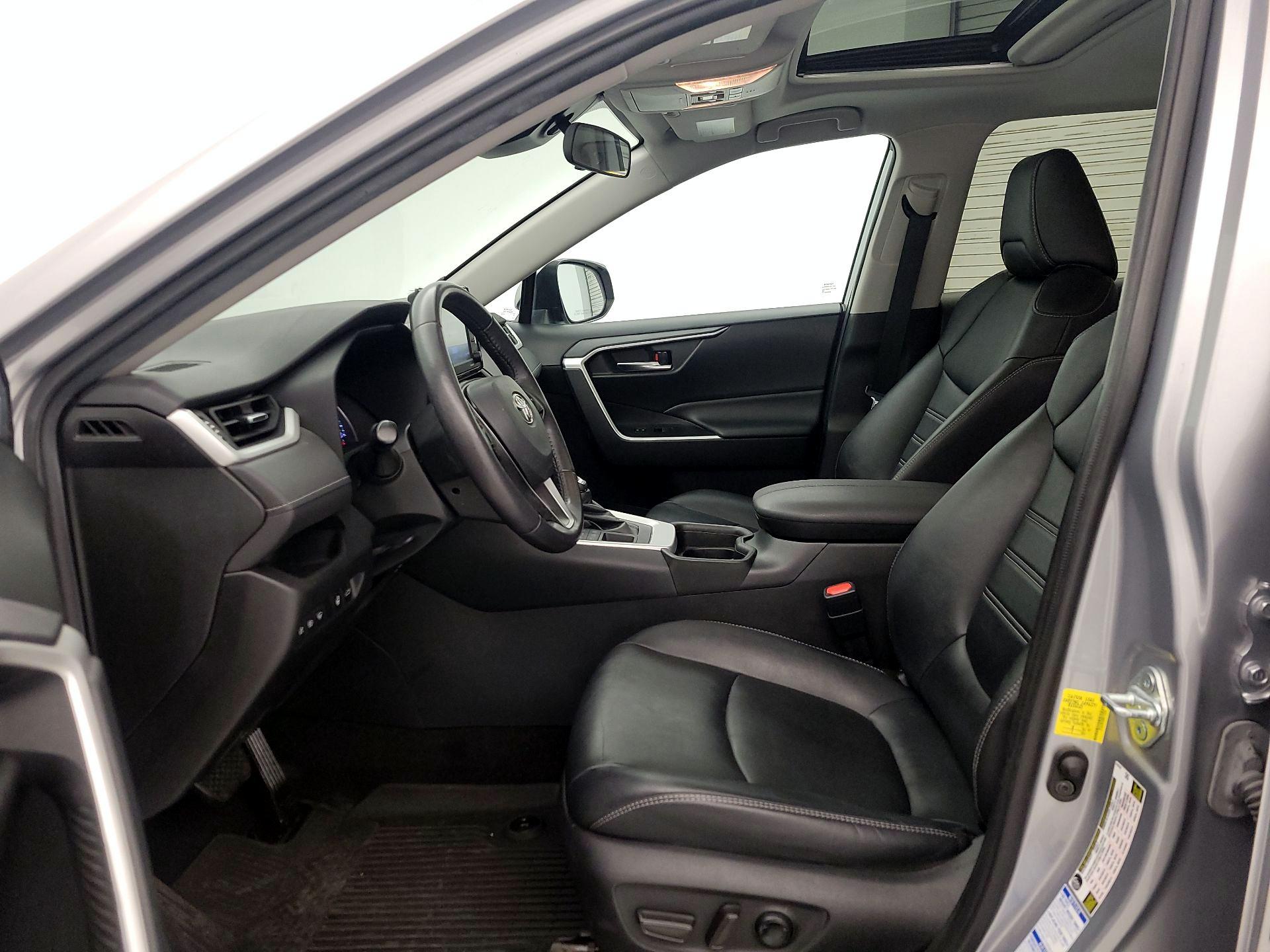 Thumbnail: 2021 Toyota RAV4 - 11