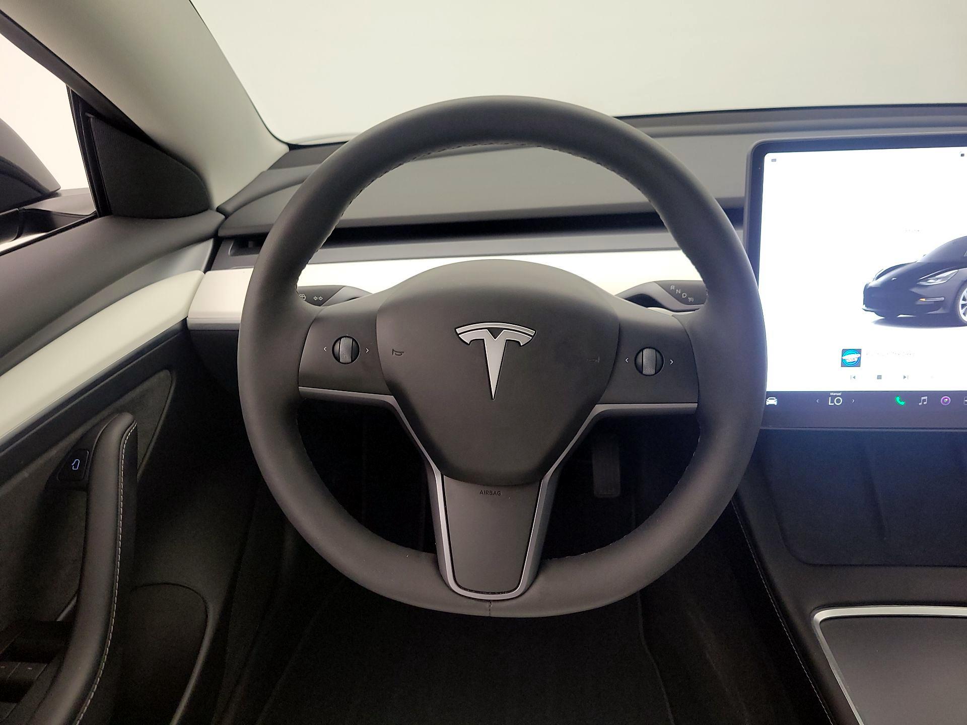 Thumbnail: 2023 Tesla Model 3 - 10