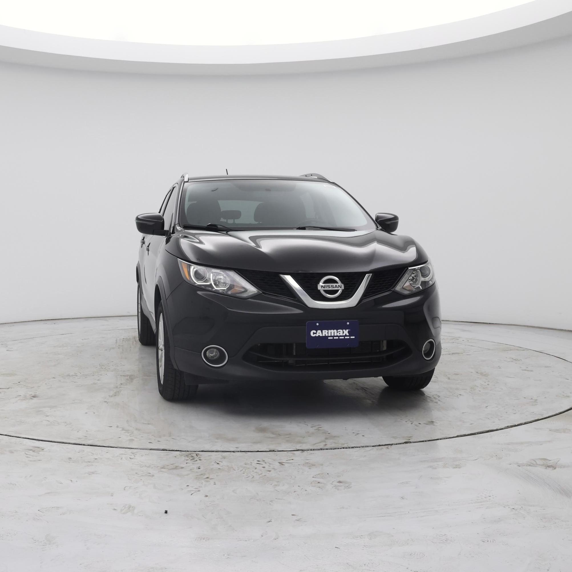 Thumbnail: 2017 Nissan Rogue Sport - 5