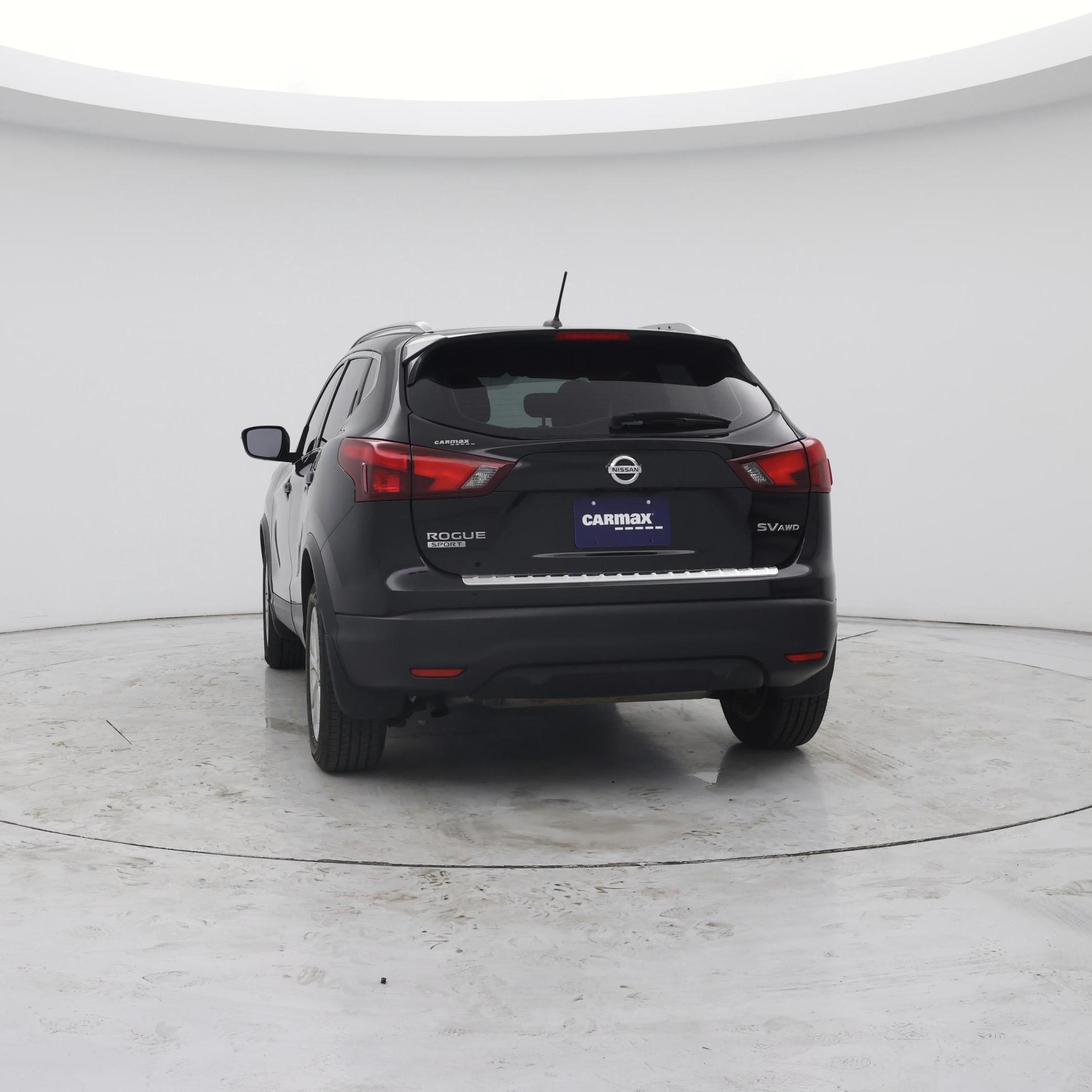 Thumbnail: 2017 Nissan Rogue Sport - 6