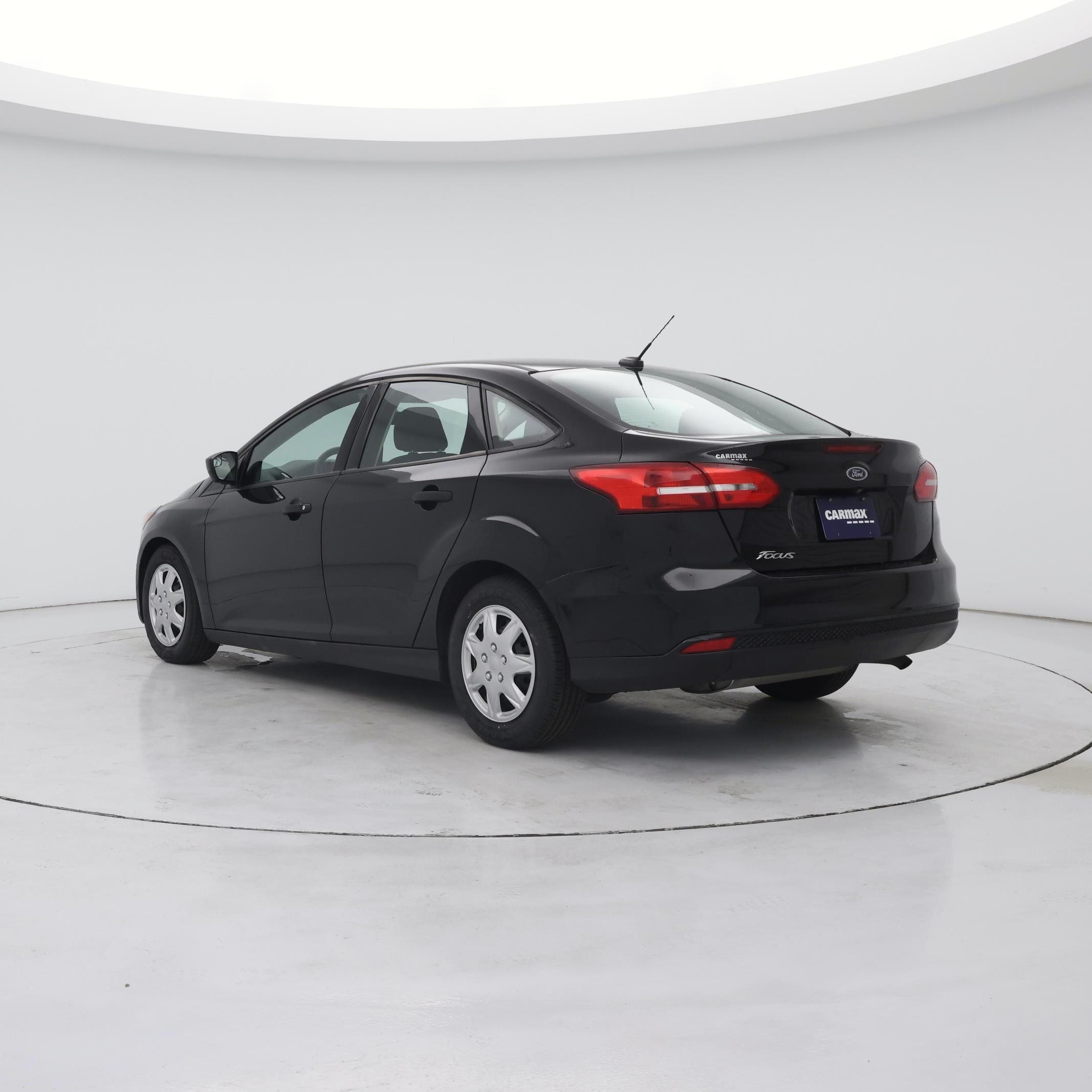 Thumbnail: 2018 Ford Focus - 2