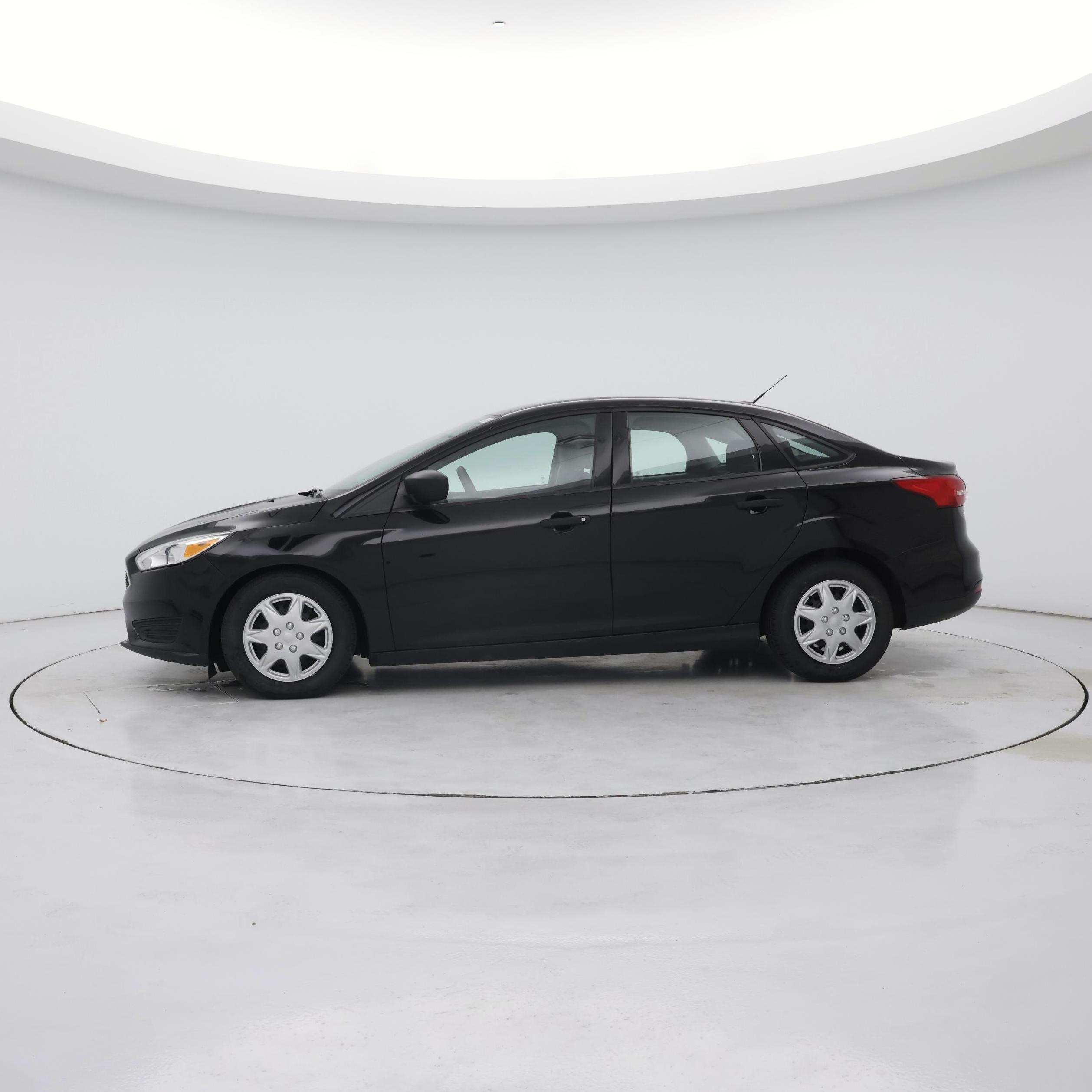 Thumbnail: 2018 Ford Focus - 3