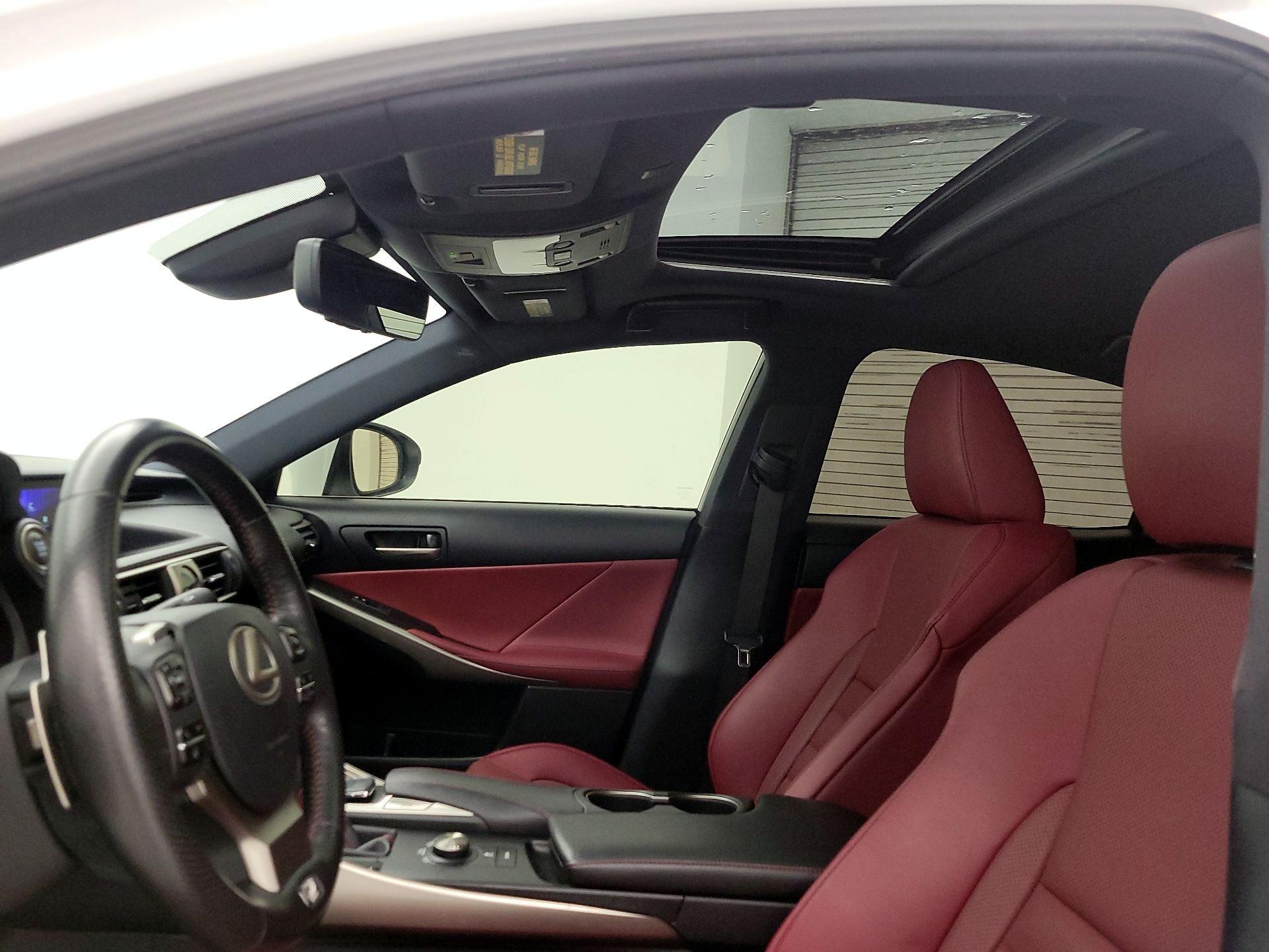 Thumbnail: 2019 Lexus IS - 19